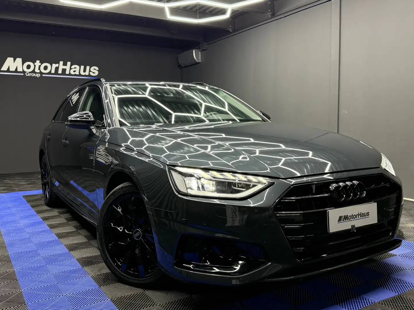 Audi A4 35 2.0 tdi mhev Business Advanced 163cv Grigio - 1