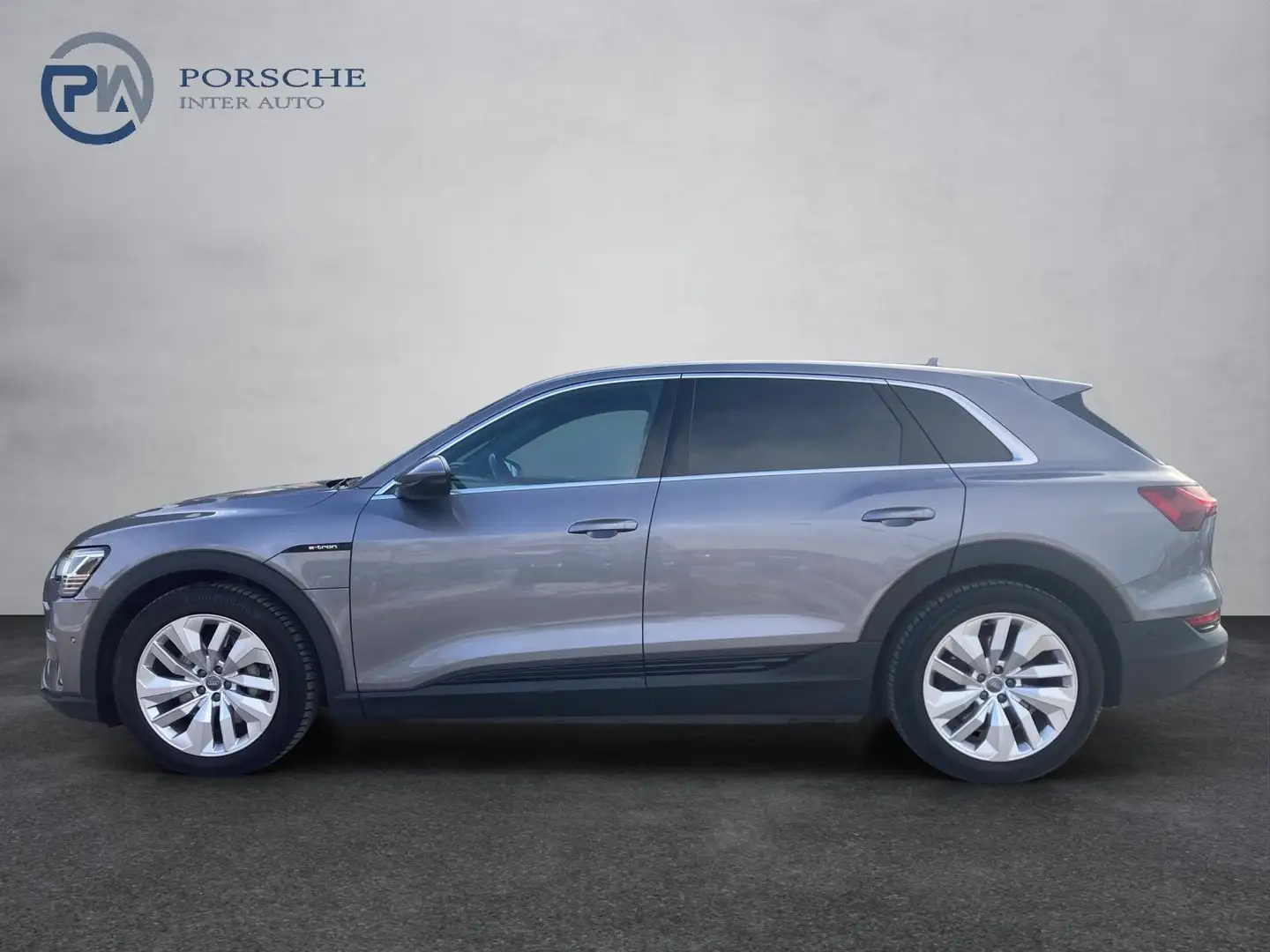 Audi e-tron 50 quattro 230 kW Business Grau - 2