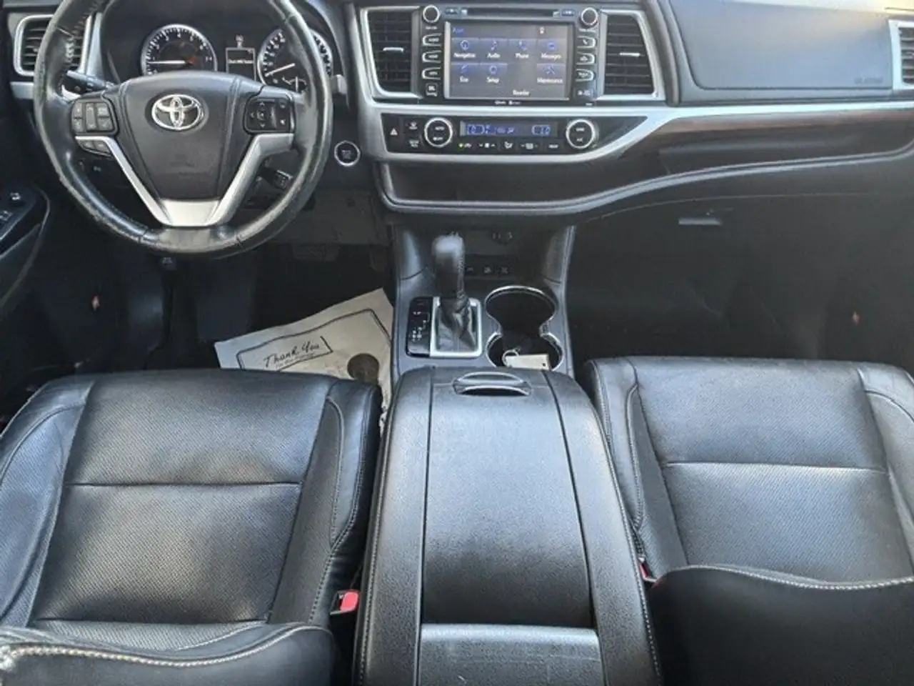 Toyota Highlander снимка Toyota Highlander
