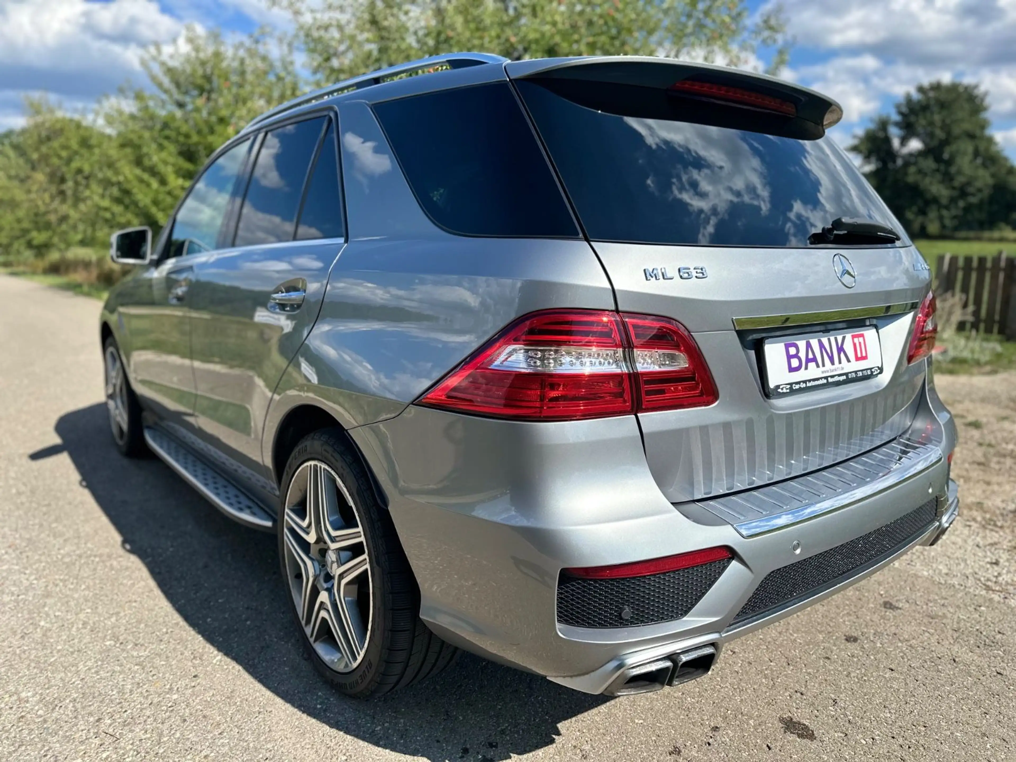 Mercedes-Benz ML 63 AMG 4Matic*Vollausstattung*AHK*360°*Harman — photo 4
