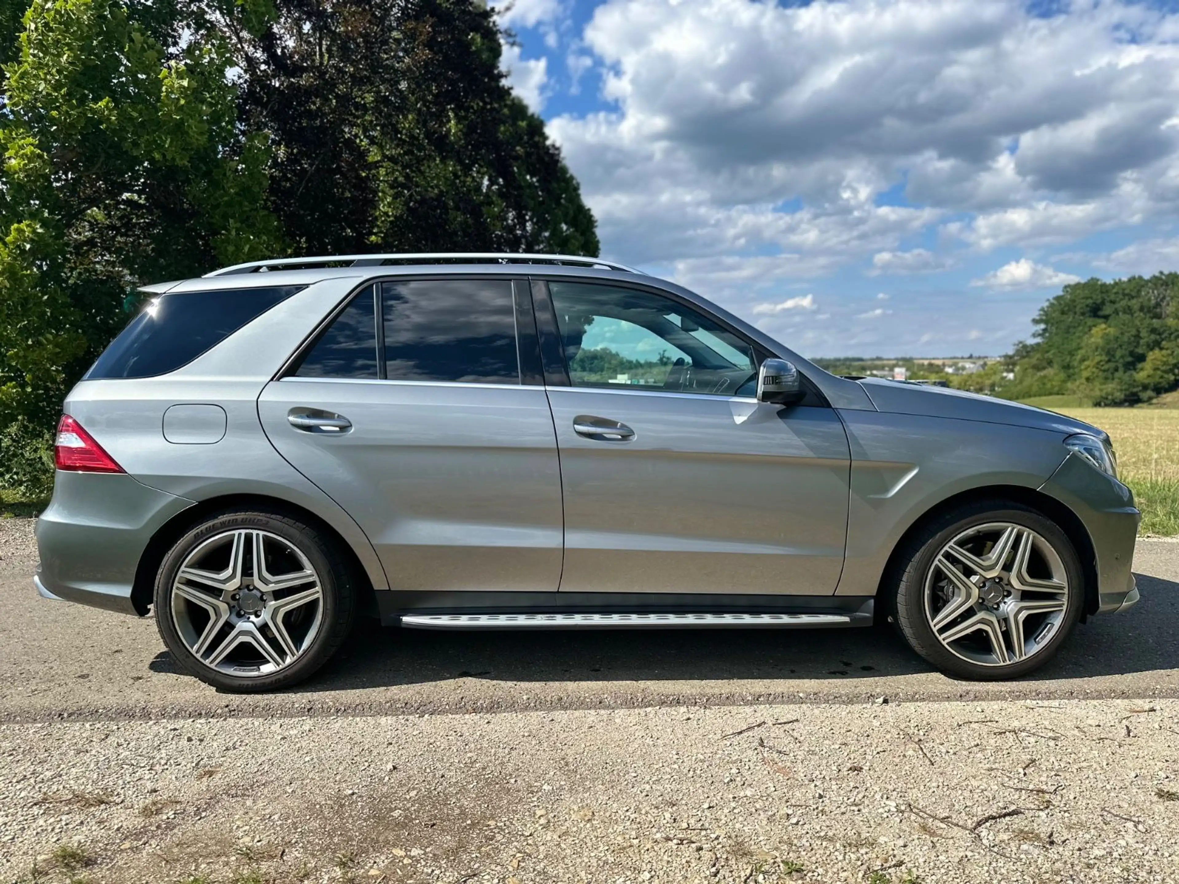 Mercedes-Benz ML 63 AMG 4Matic*Vollausstattung*AHK*360°*Harman — photo 7