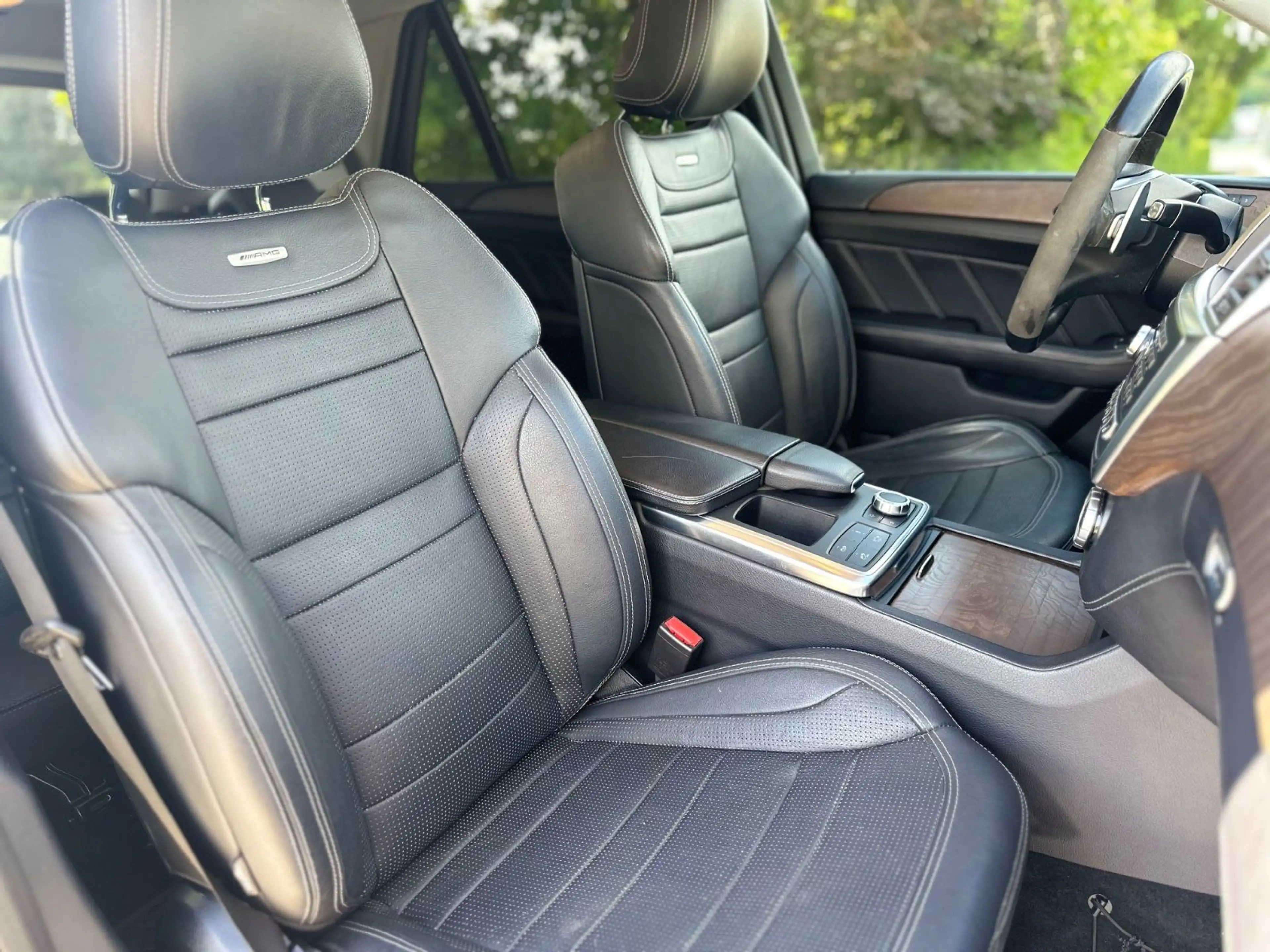 Mercedes-Benz ML 63 AMG 4Matic*Vollausstattung*AHK*360°*Harman — photo 15