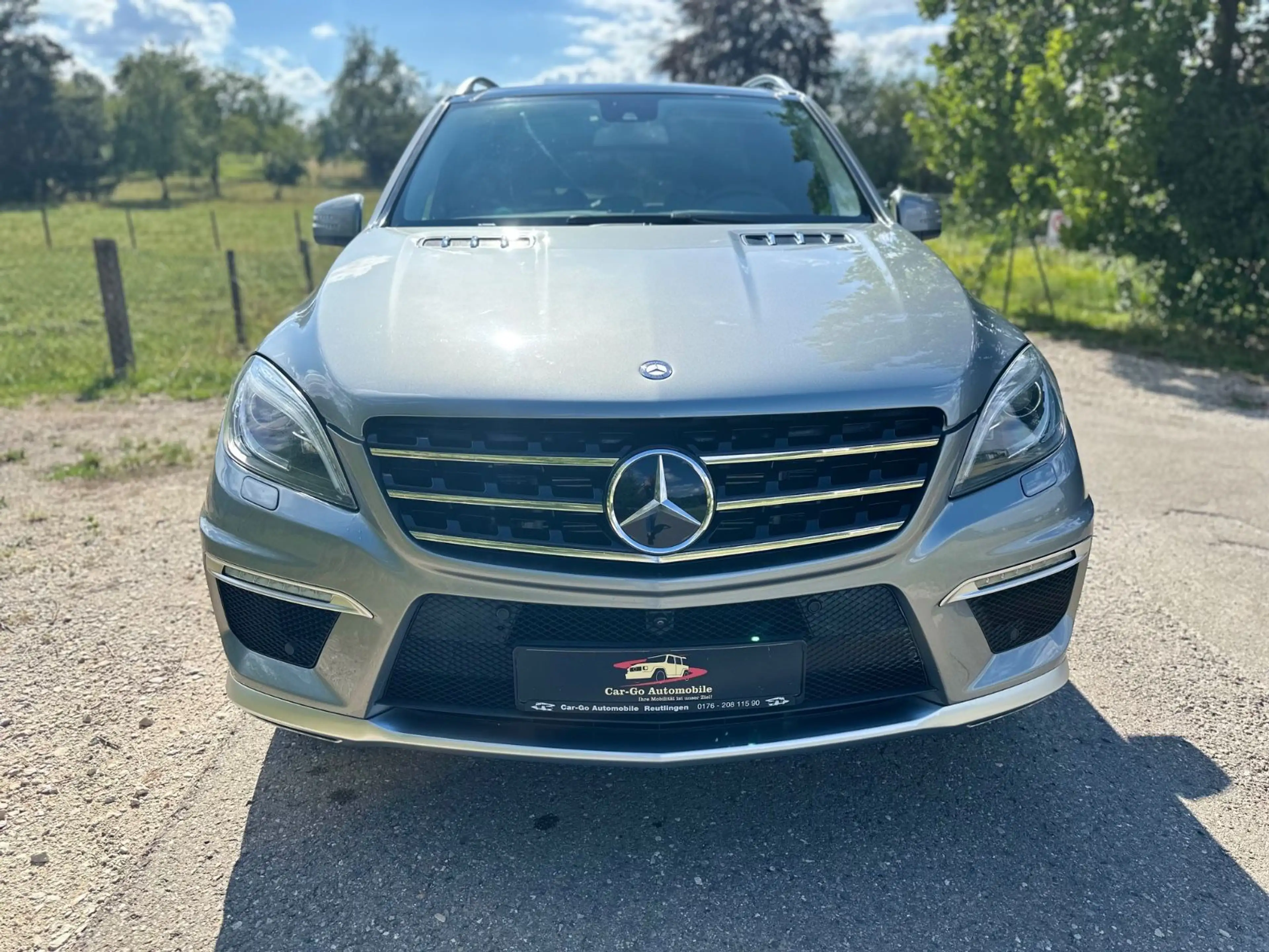 Mercedes-Benz ML 63 AMG 4Matic*Vollausstattung*AHK*360°*Harman