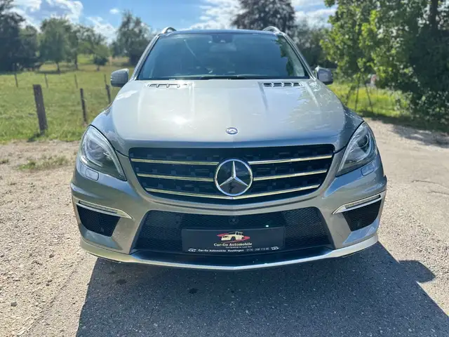 Mercedes-Benz ML 63 AMG 4Matic*Vollausstattung*AHK*360°*Harman