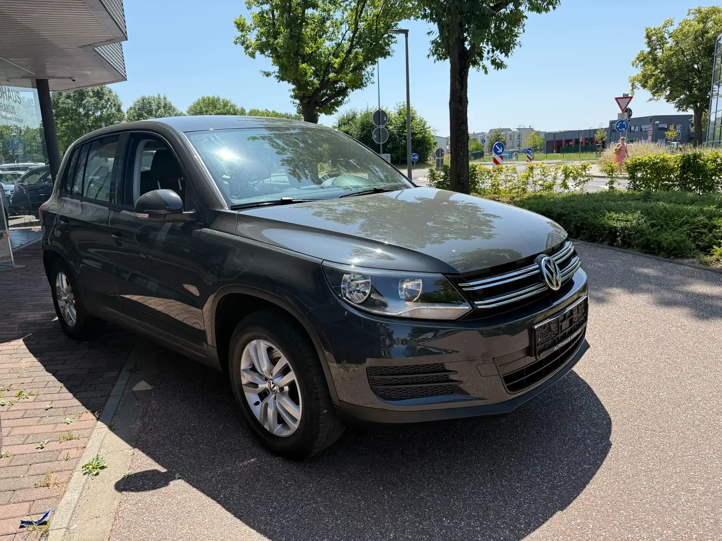 Volkswagen Tiguan 1.4 TSI Grau - 2