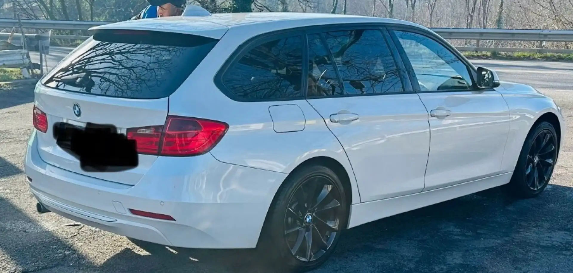 BMW 320 320d Touring xdrive Bianco - 2
