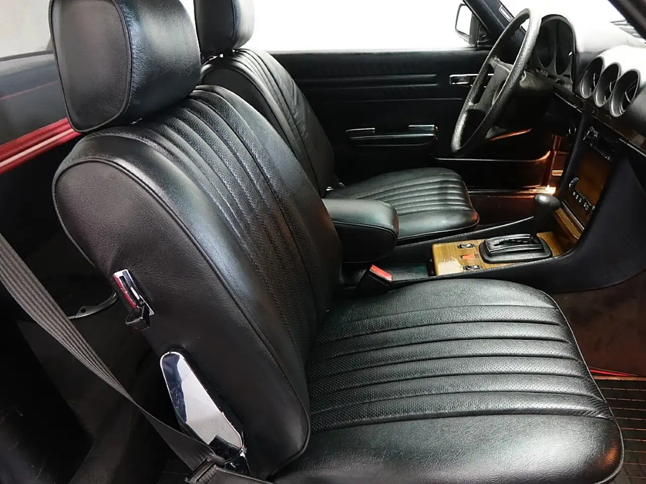 Mercedes-Benz 380 SL Roadster R107E38, foto 10