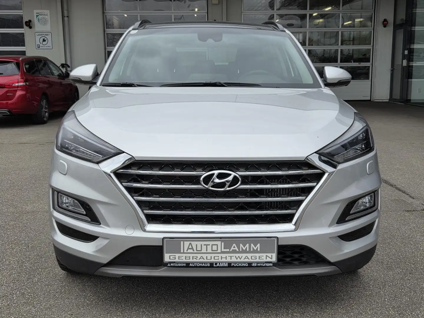 Hyundai TUCSON Tucson 2,0 CRDI 4WD Level 6 Aut. Level 6 Silber - 1