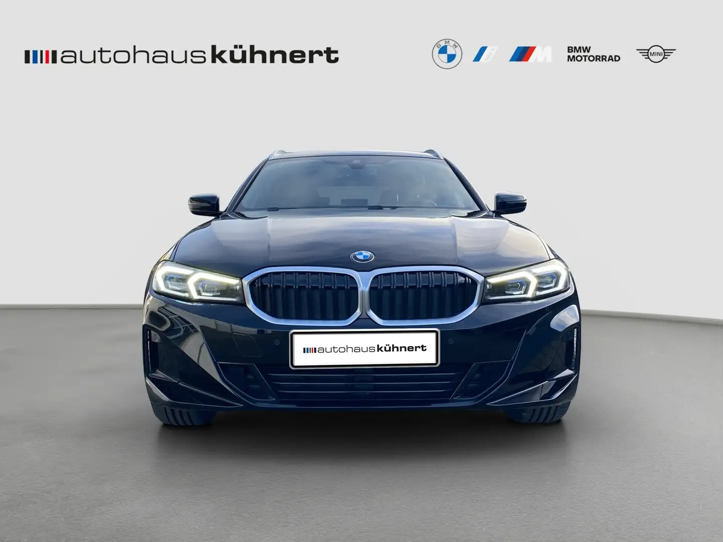 BMW 320 d xDrive touring DrvAss Navi ParkAss RFK DAB PDC Zwart - 2