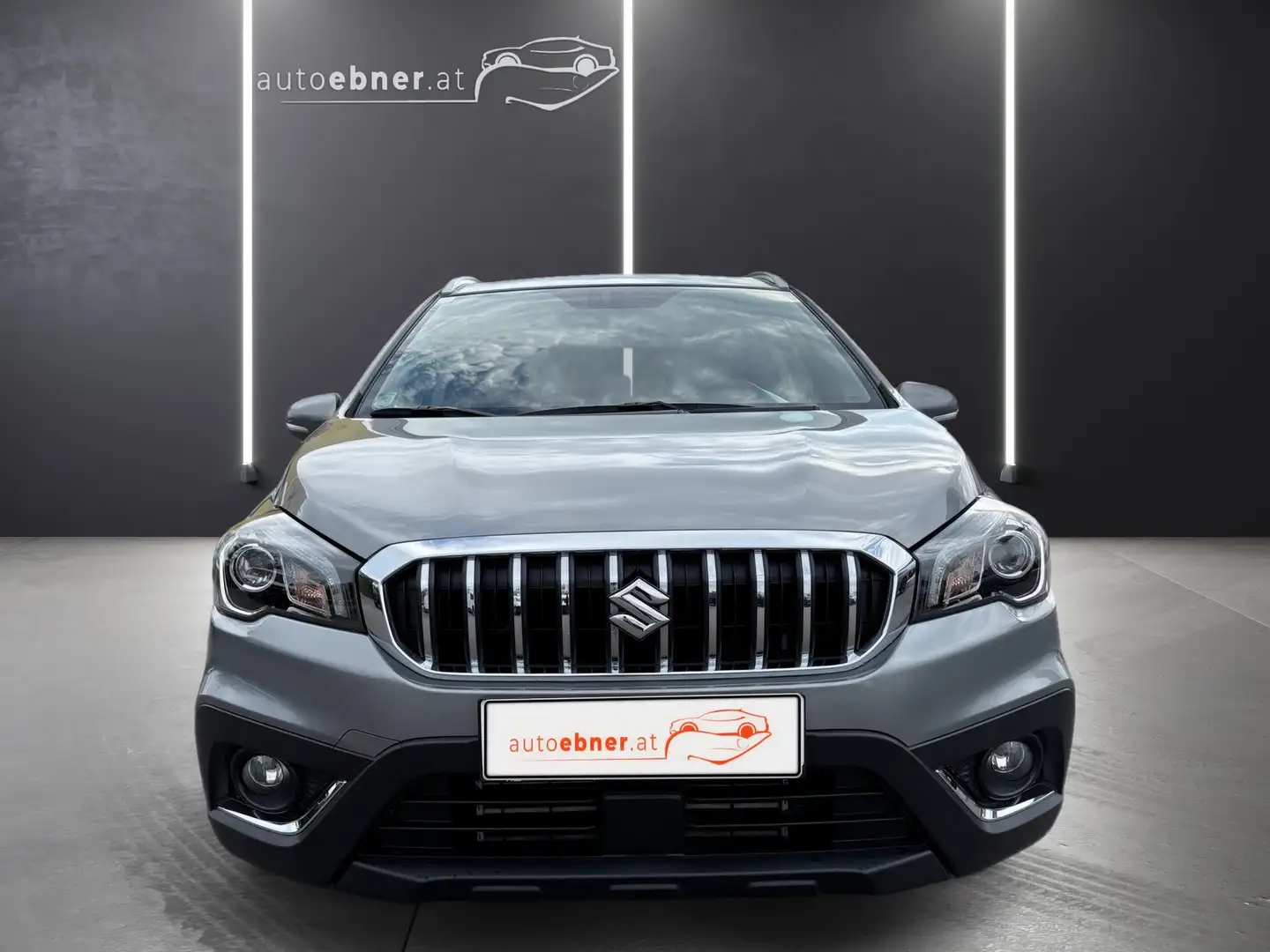 Suzuki SX4 S-Cross SX4 S-Cross 1,6 DDiS Grau - 2
