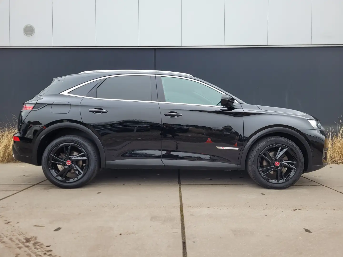 DS Automobiles DS 7 Crossback 2.0 BlueHDi*AUT.*GT SPIRIT*FULL LED*19"ALU*ACC*PTS Schwarz - 2