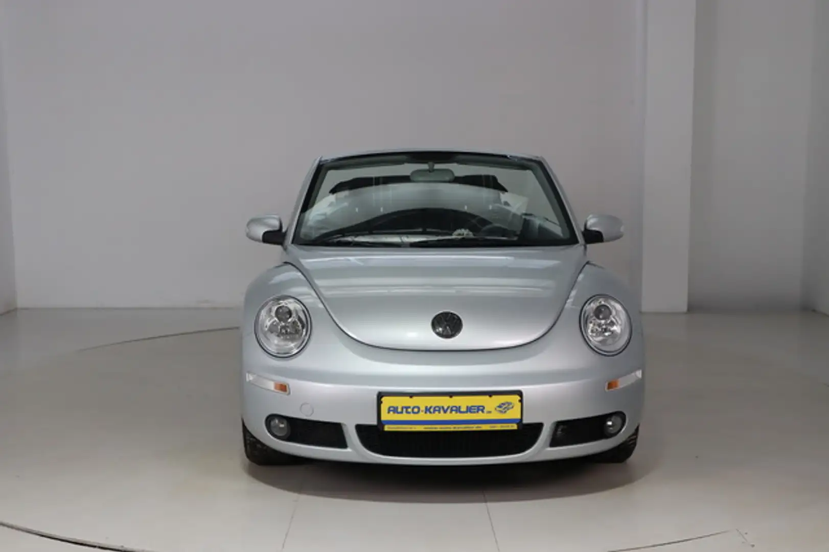 Volkswagen New Beetle 1.6 Freestyle Cabriolet * Klima * PDC Silber - 2