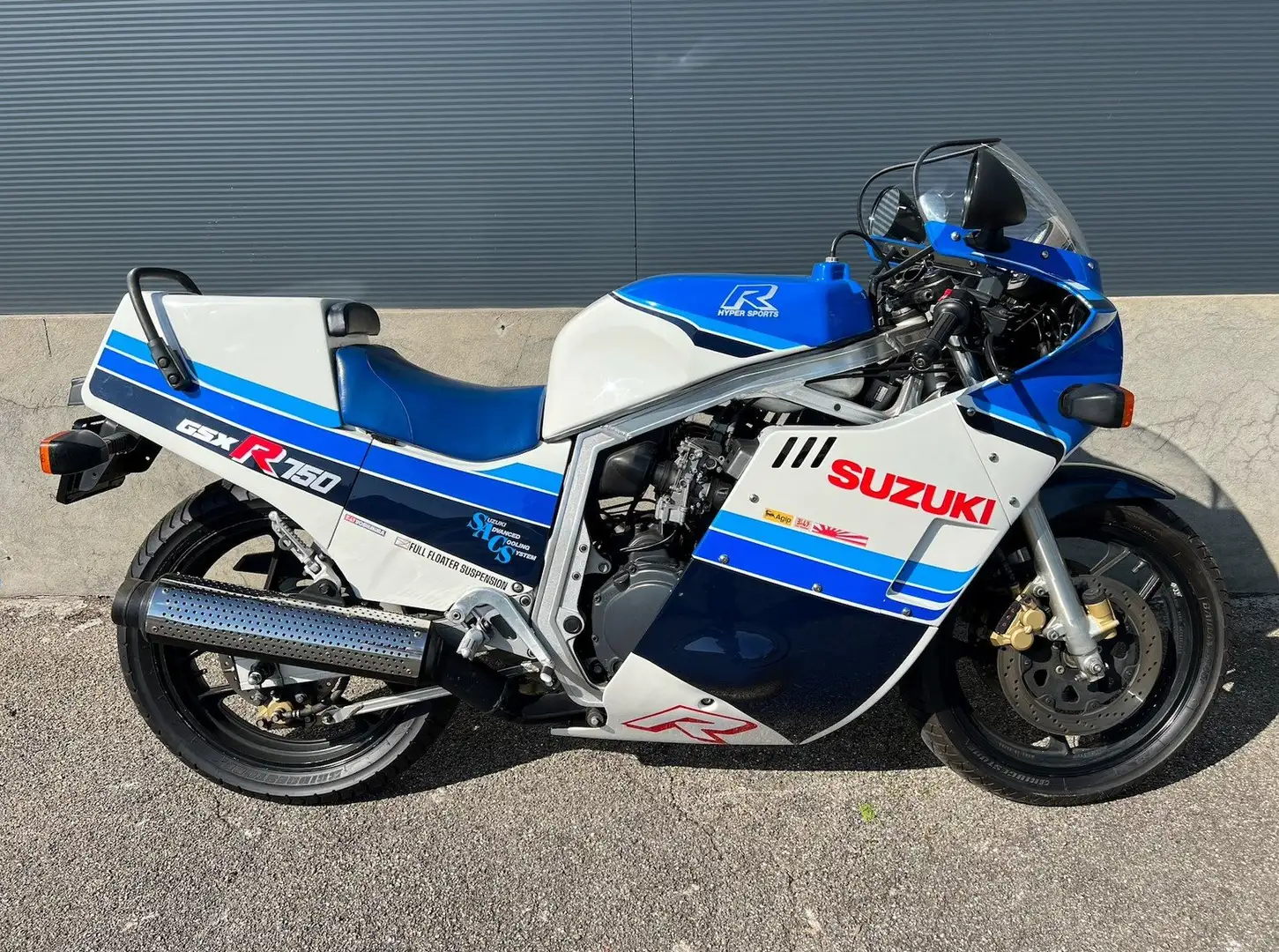 Suzuki GSX-R 750 Bílá - 1