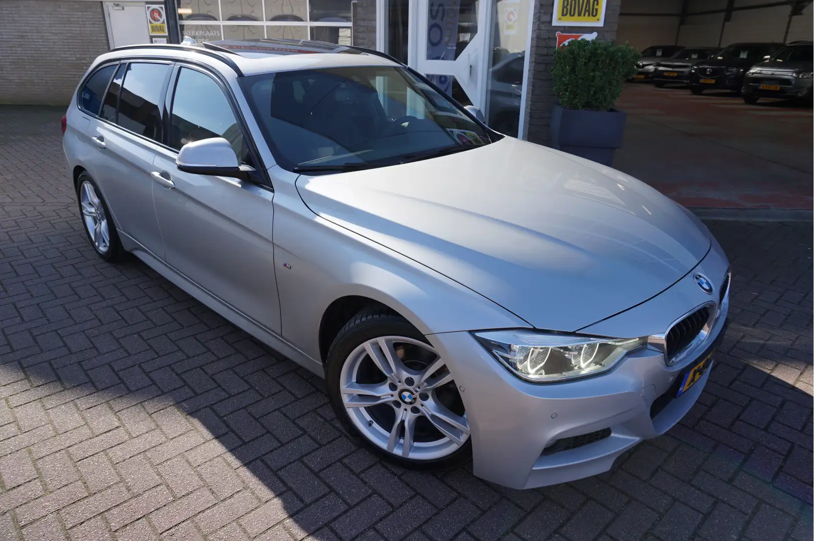 BMW 318 3-serie Touring 318I M Sport Edition Automaat Gris - 1