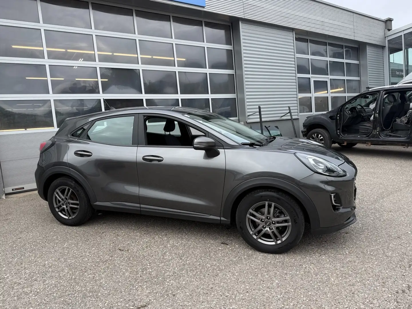 Ford Puma Puma 1,0 EcoBoost Cool Grau - 2