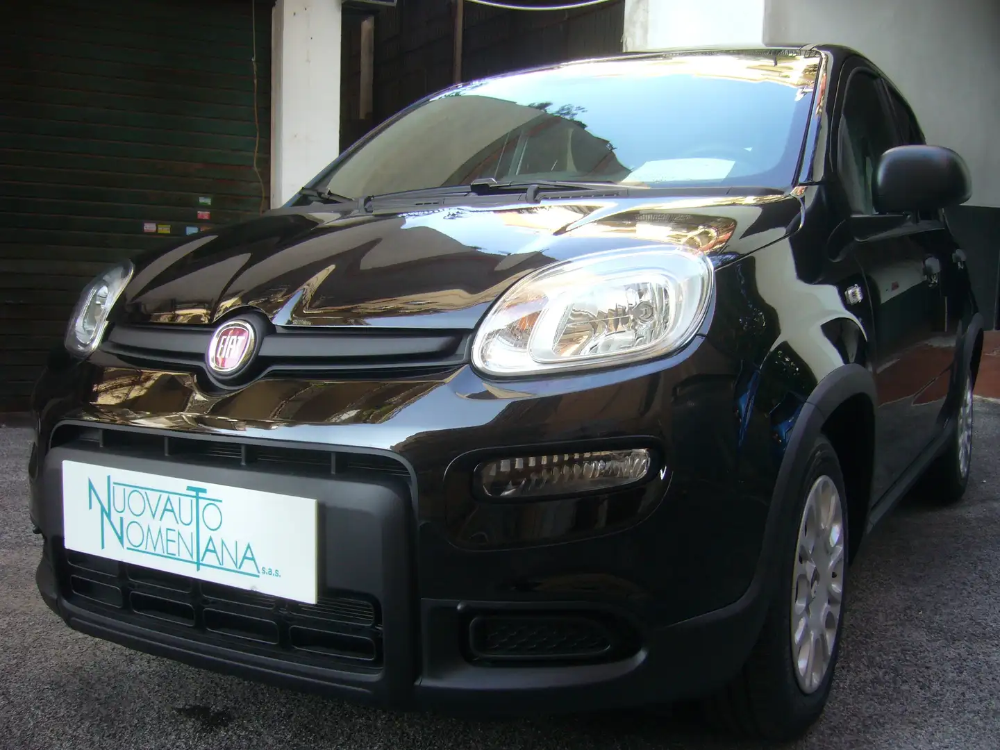 Fiat Panda 1.0 FireFly S&S Hybrid 5°Posto Pack City Km0 Negro - 1