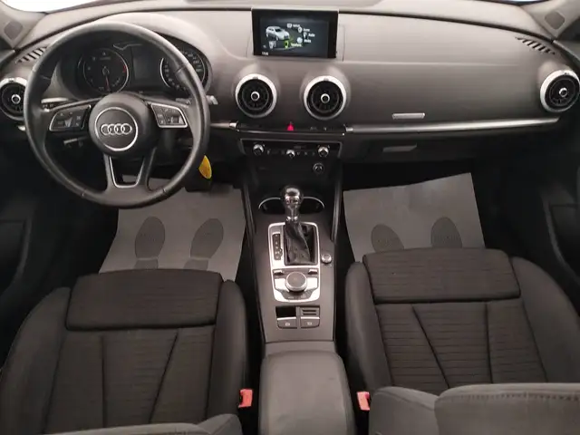 Audi A3 view 9