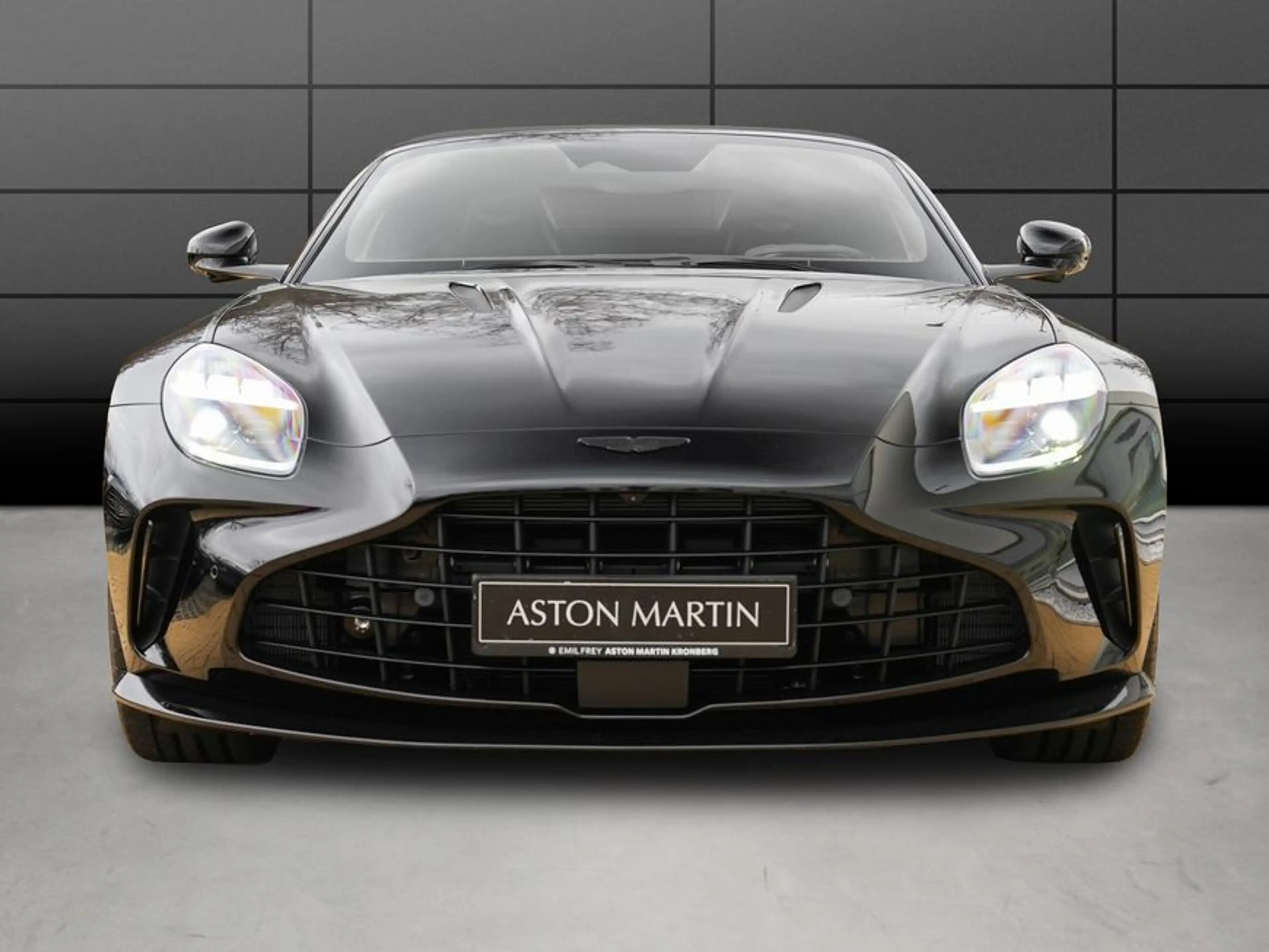 Aston Martin V8 Roadster — photo 7