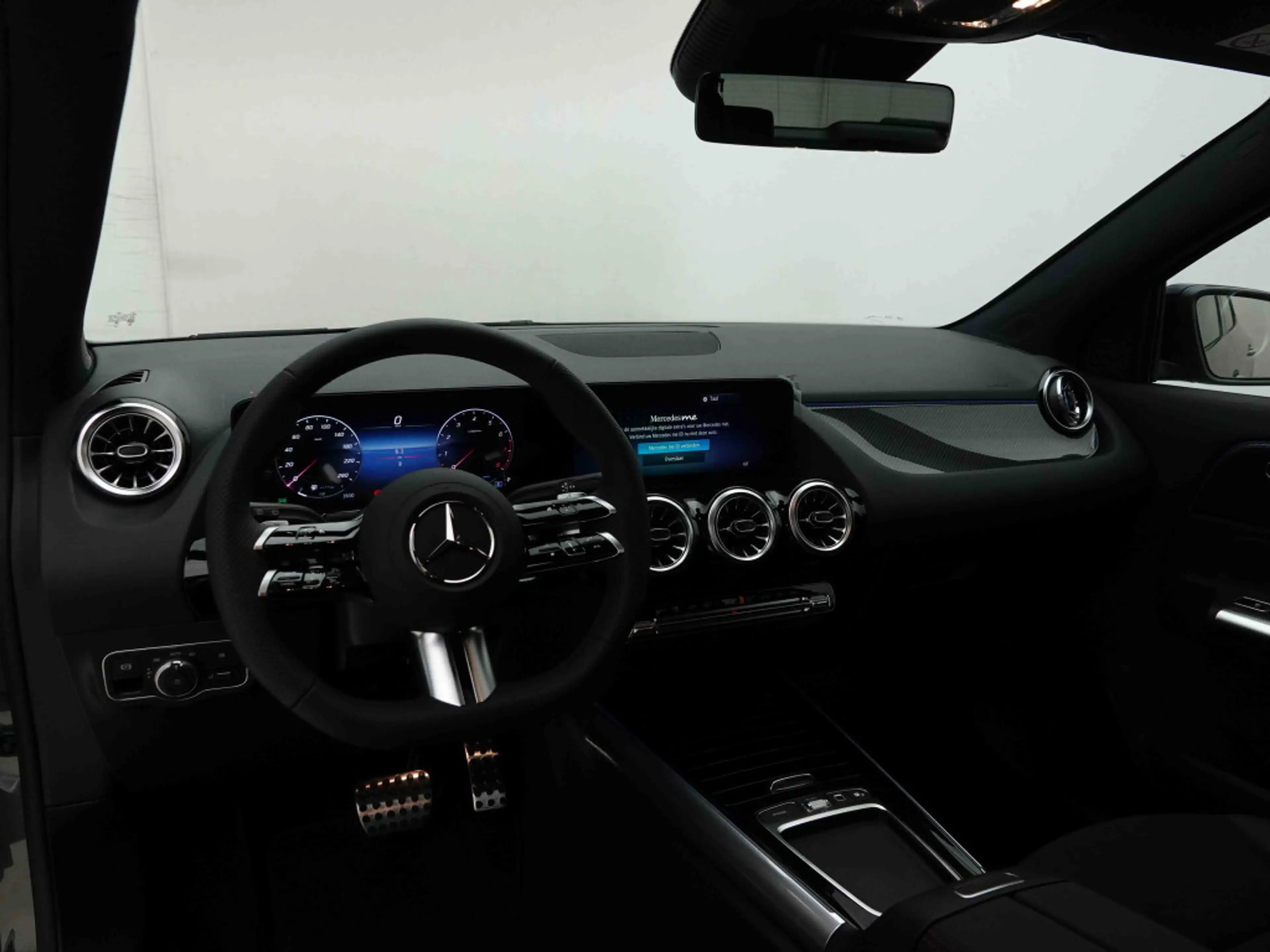 Mercedes-Benz GLA 200 GLA200 AUT 163 AMG-Line | MBUX GPS | LED Lights | Camera | Leather/Alcantara — photo 8