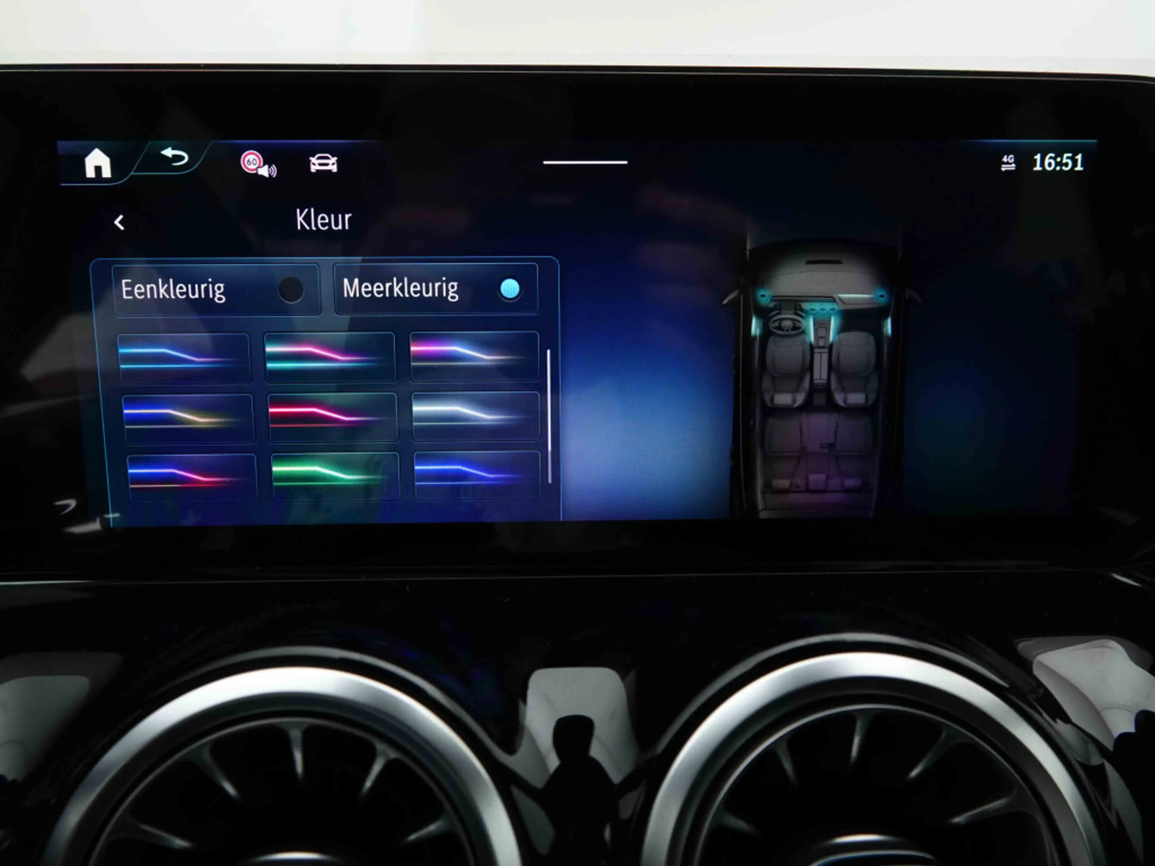 Mercedes-Benz GLA 200 GLA200 AUT 163 AMG-Line | MBUX GPS | LED Lights | Camera | Leather/Alcantara — photo 10