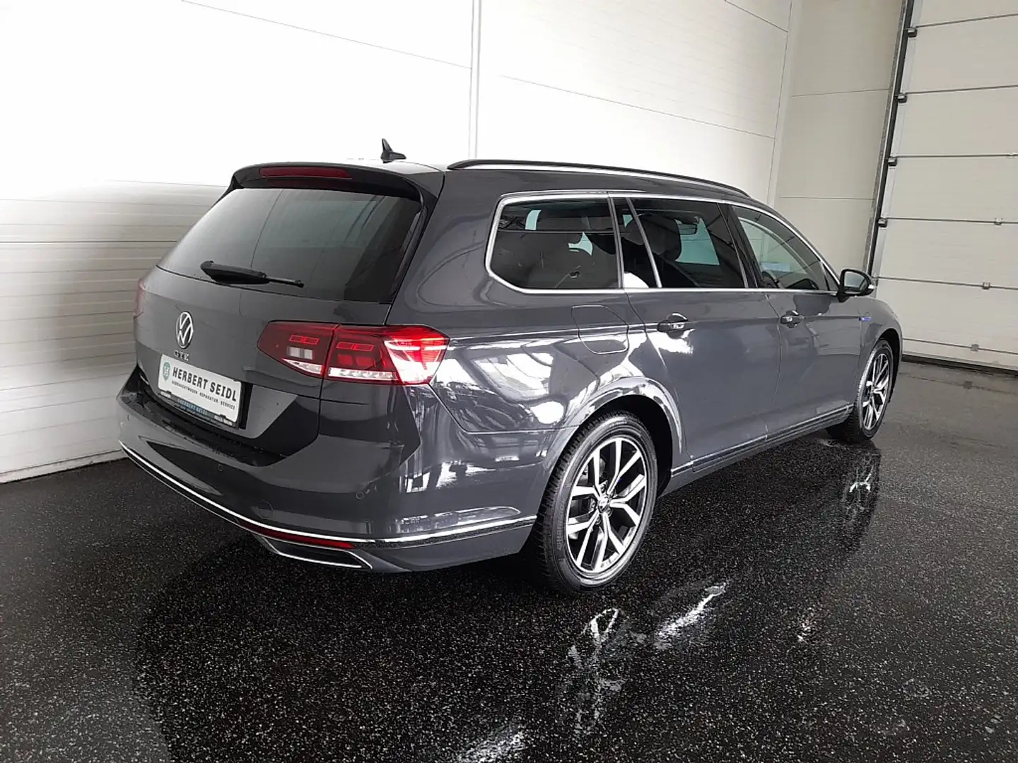 Volkswagen Passat Variant GTE e-Hybrid DSG *17 ZOLL / VIRTUELL / LED / NA... Grau - 2