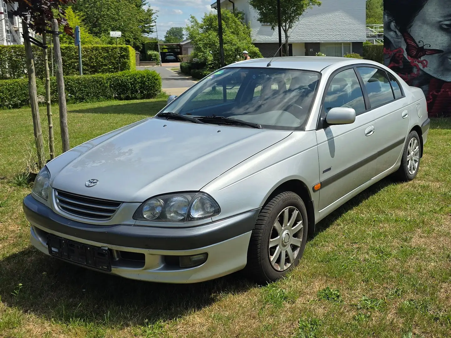 Toyota Avensis Avensis 1.6 Zilver - 2