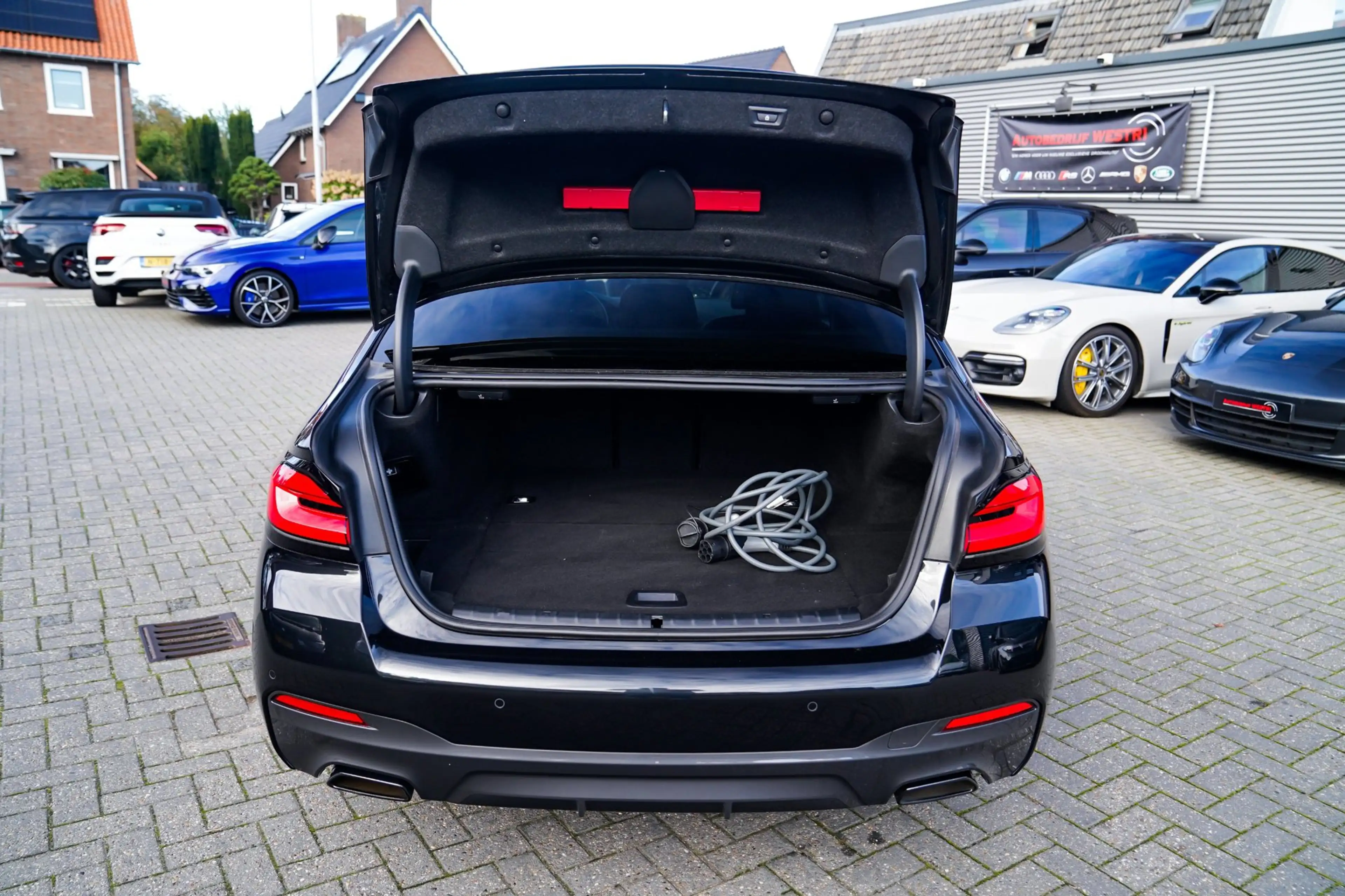 BMW 545 5-serie 545e xDrive High Executive | Harman/Kardon — photo 19