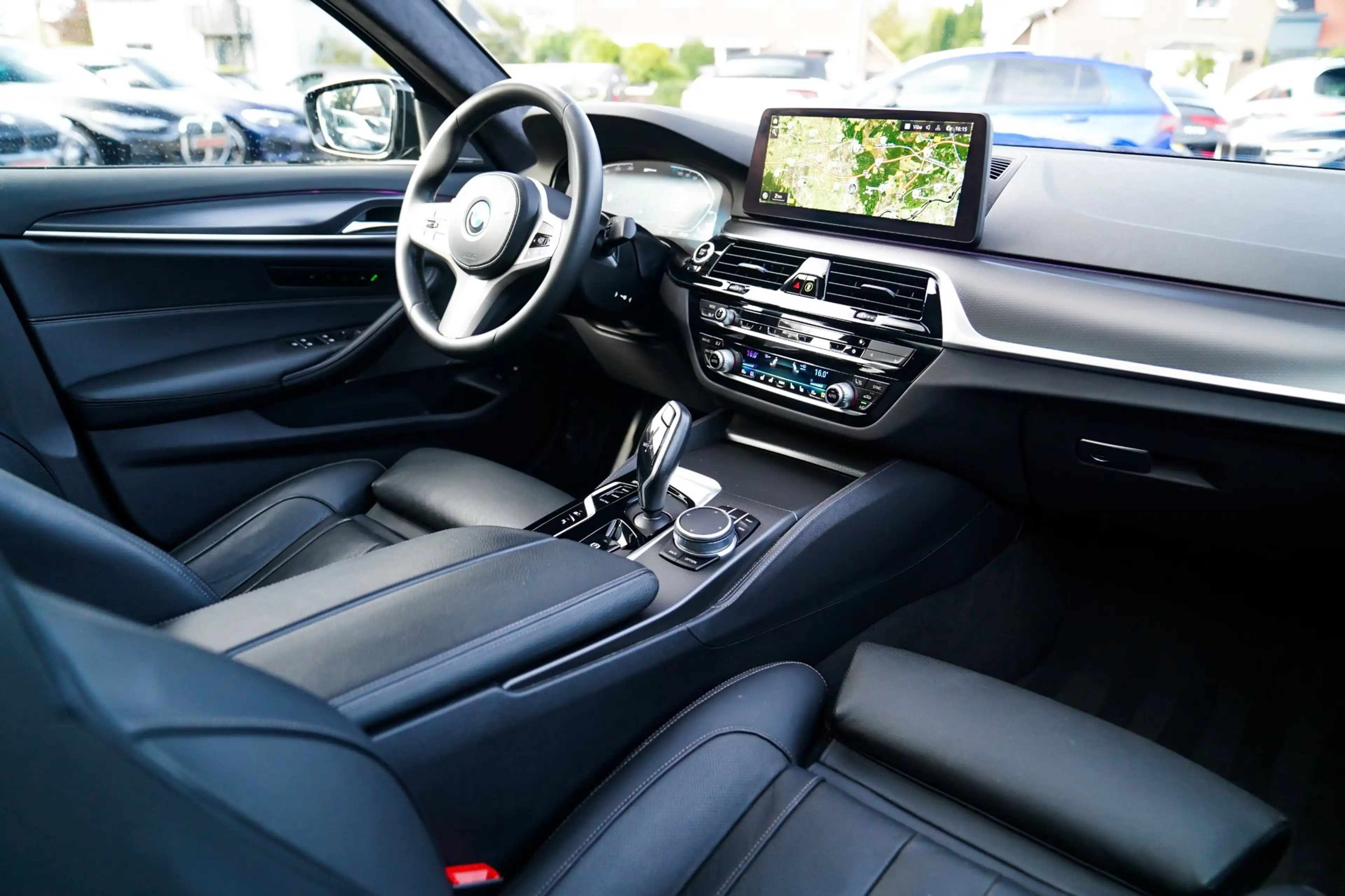 BMW 545 5-serie 545e xDrive High Executive | Harman/Kardon — photo 41