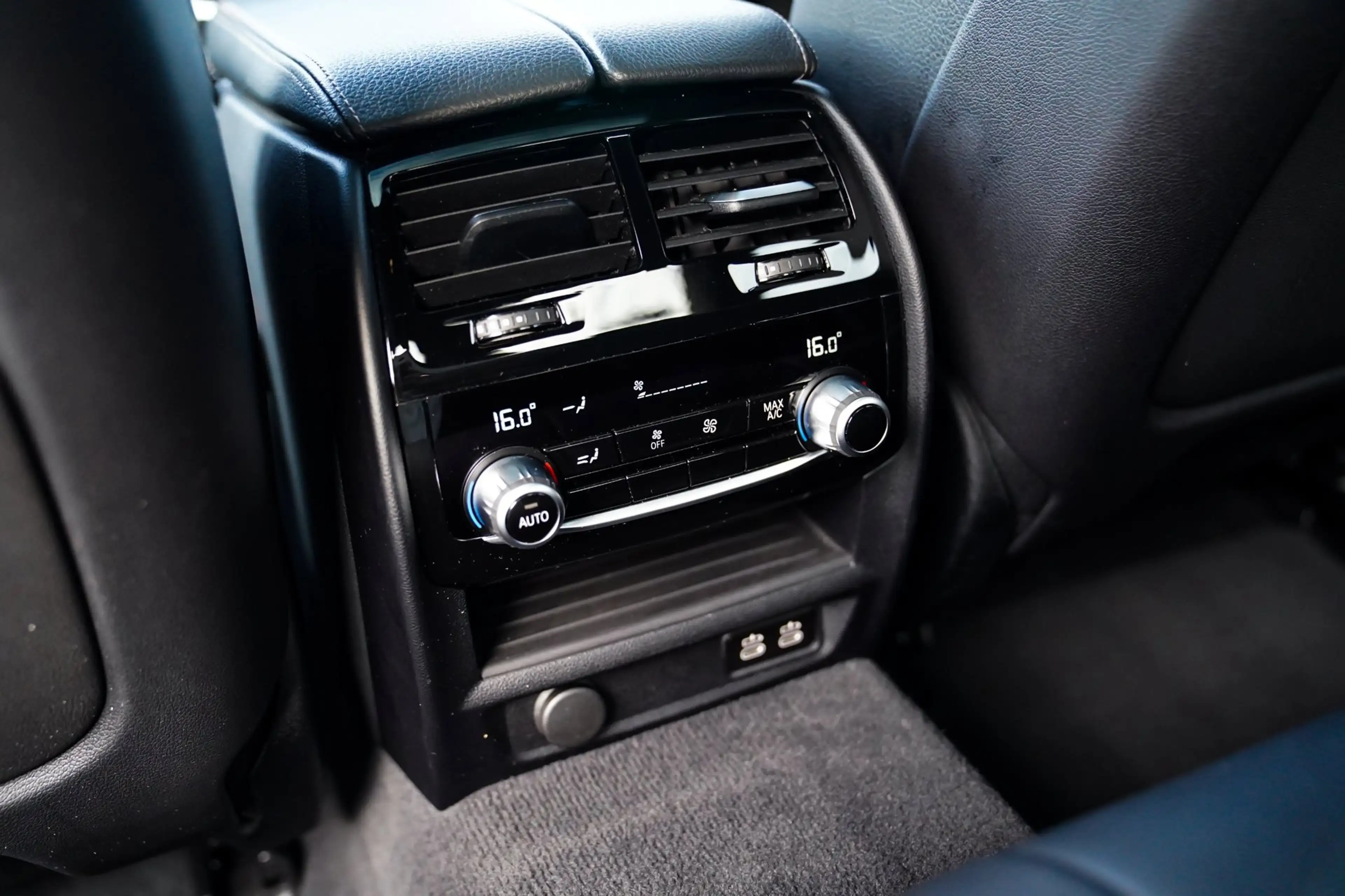 BMW 545 5-serie 545e xDrive High Executive | Harman/Kardon — photo 38