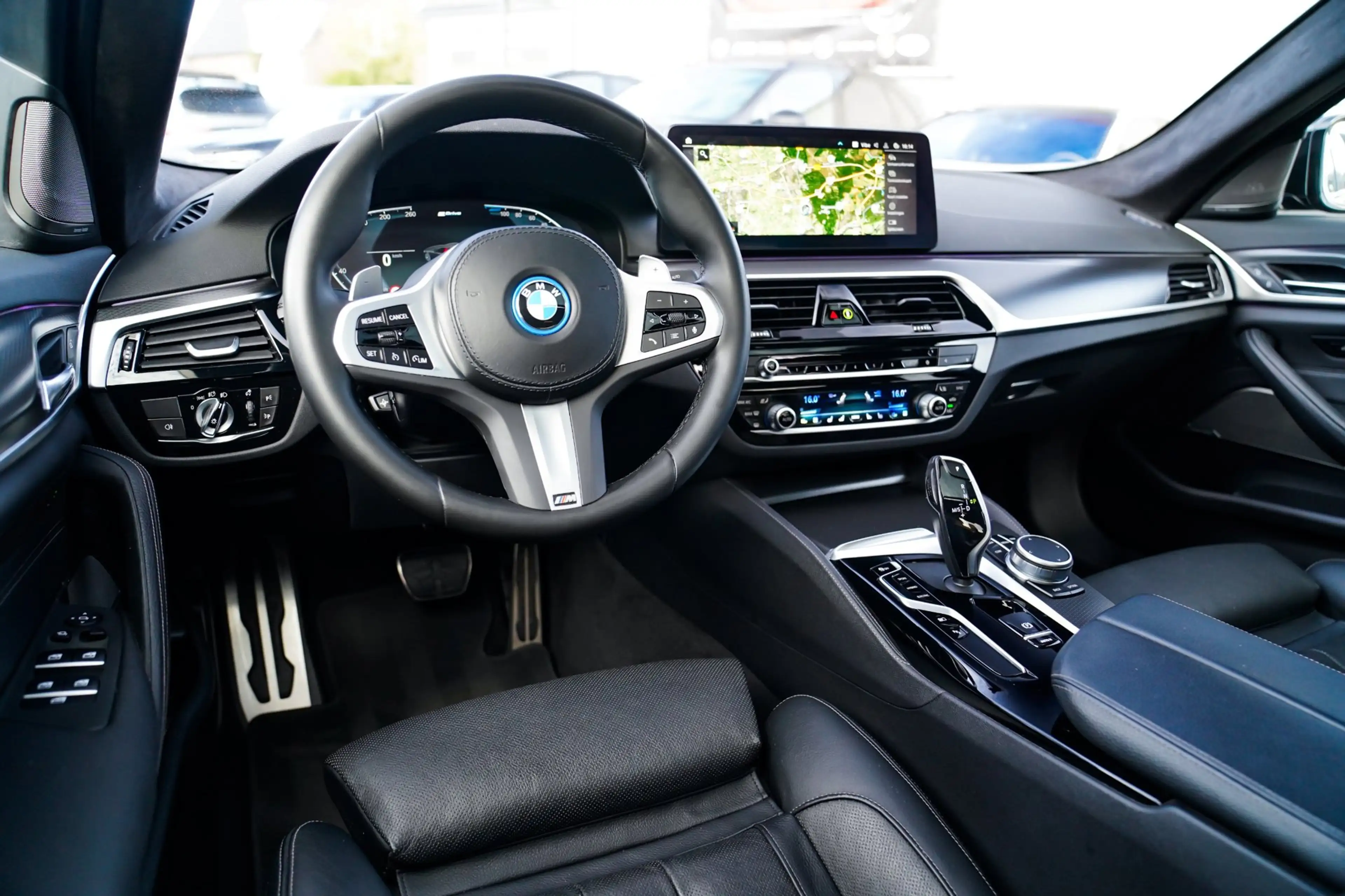 BMW 545 5-serie 545e xDrive High Executive | Harman/Kardon — photo 33