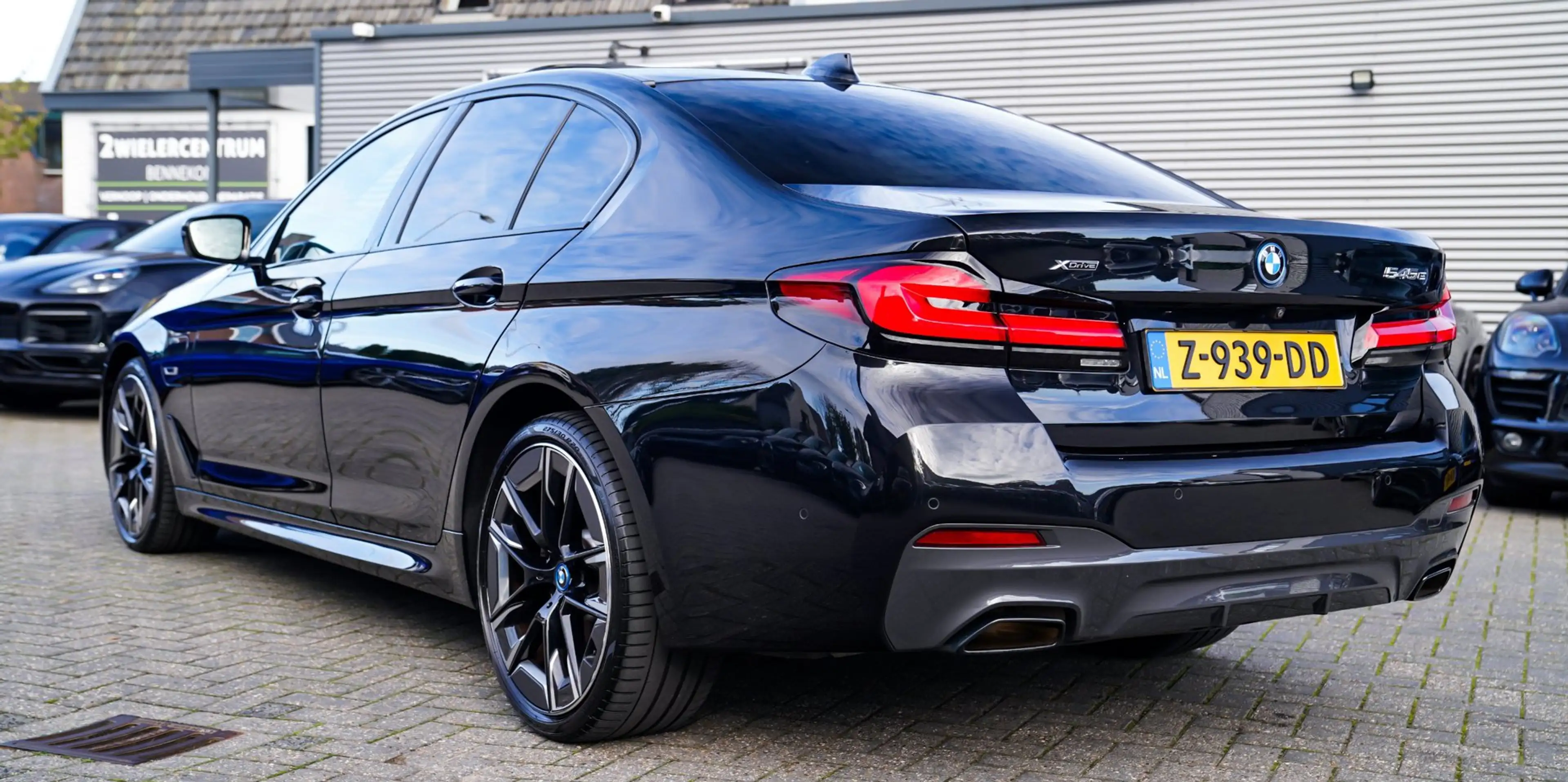BMW 545 5-serie 545e xDrive High Executive | Harman/Kardon — photo 21
