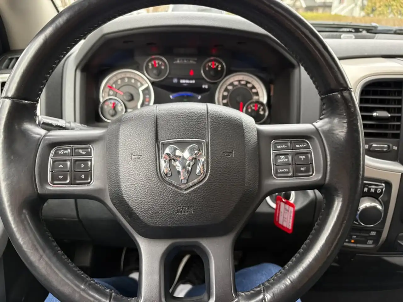 RAM 1500 снимка RAM 1500