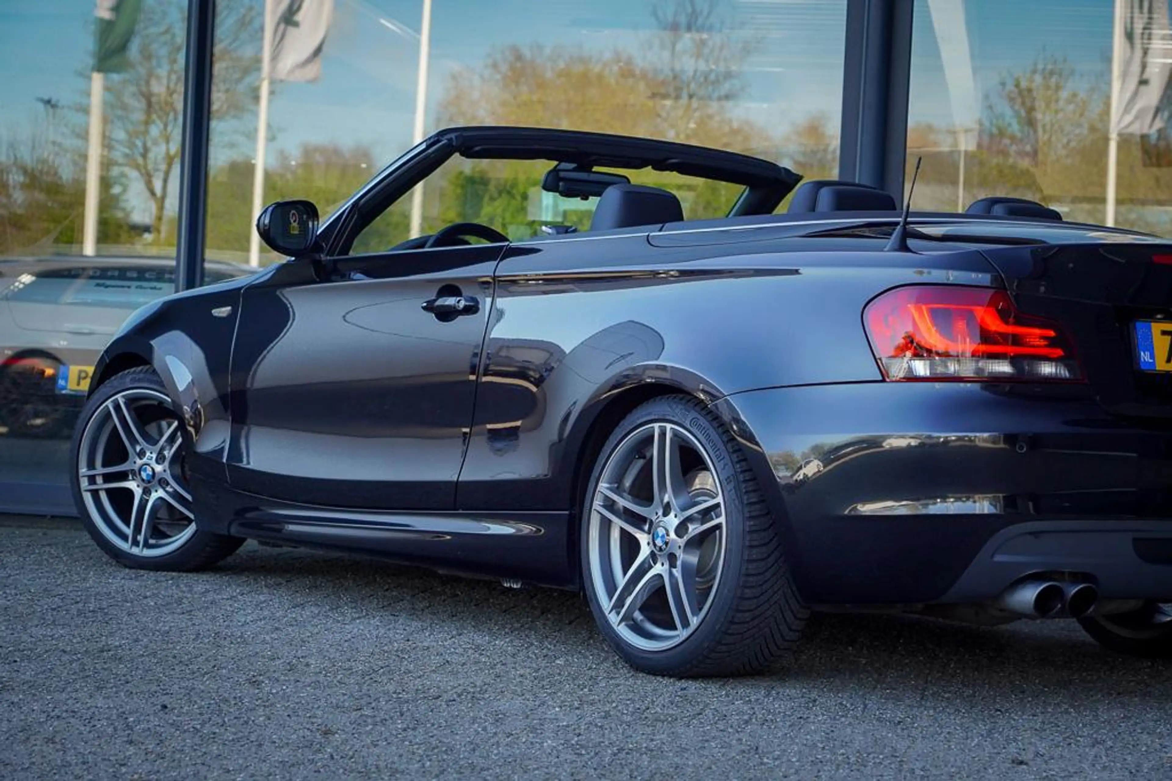 BMW 125 1-serie Cabrio 125i High Executive / M-Sport / Led — photo 41