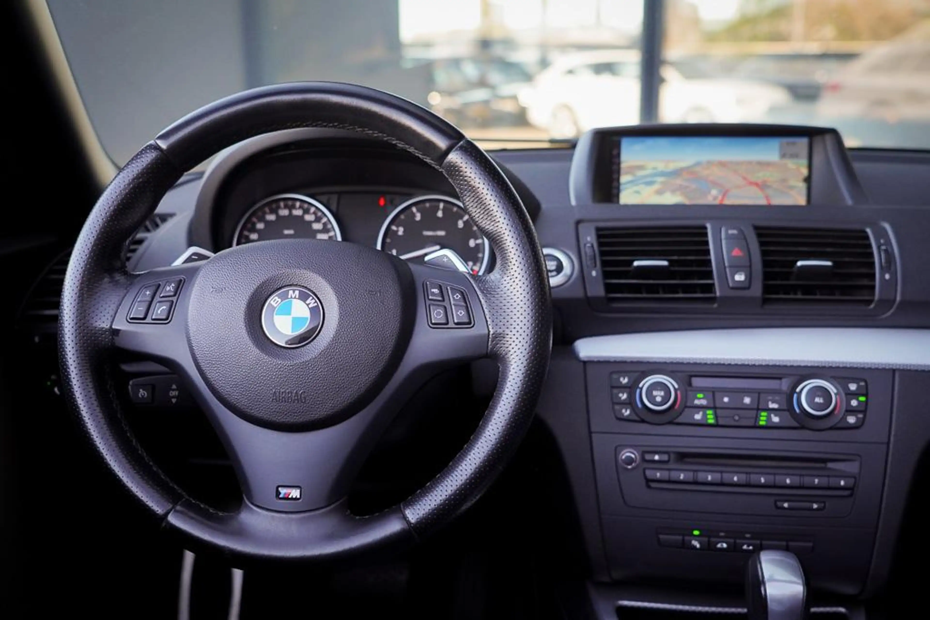 BMW 125 1-serie Cabrio 125i High Executive / M-Sport / Led — photo 42