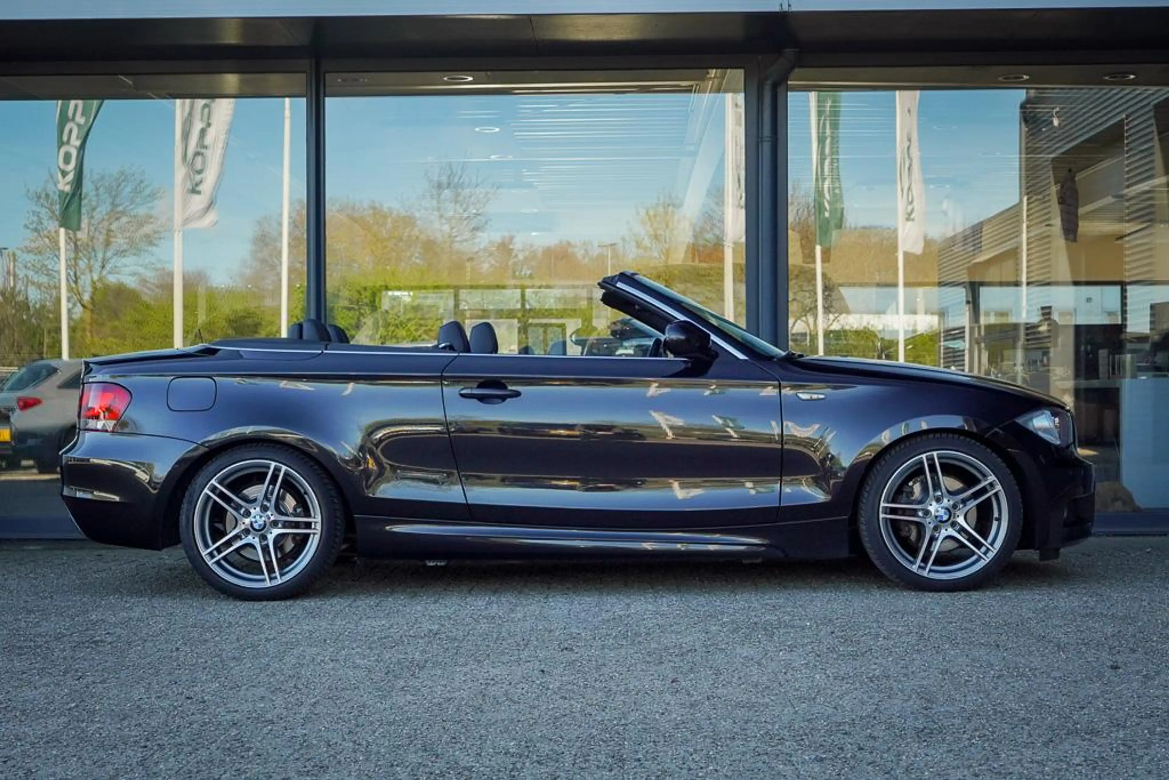 BMW 125 1-serie Cabrio 125i High Executive / M-Sport / Led — photo 13