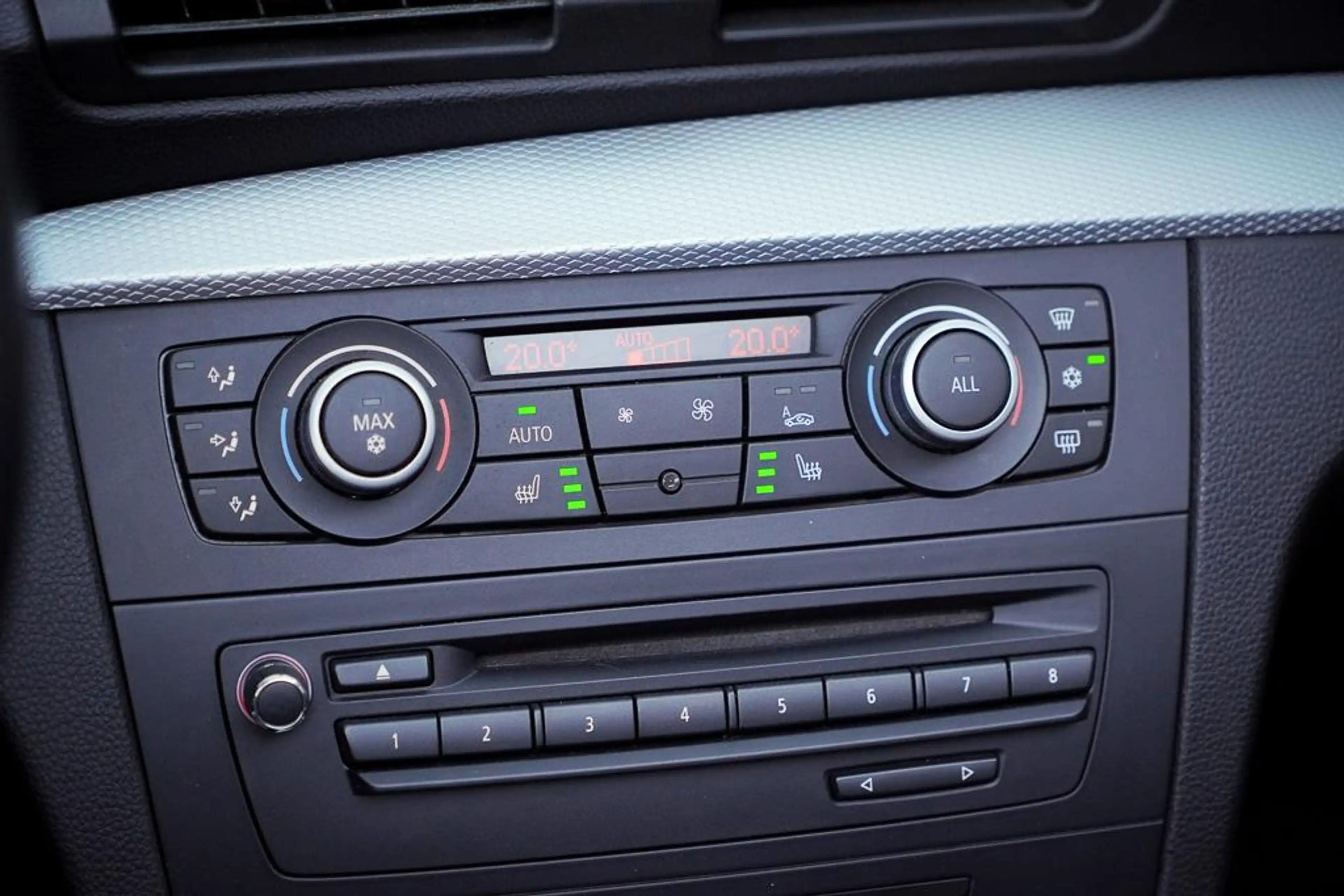 BMW 125 1-serie Cabrio 125i High Executive / M-Sport / Led — photo 46