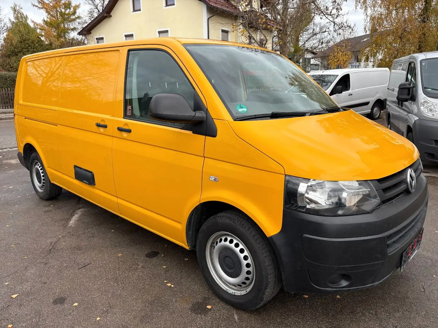 Volkswagen T5 Transporter T5 2,0 TDI *Allrad*Klima*lange Radstand*TÜV 27 Jaune - 2