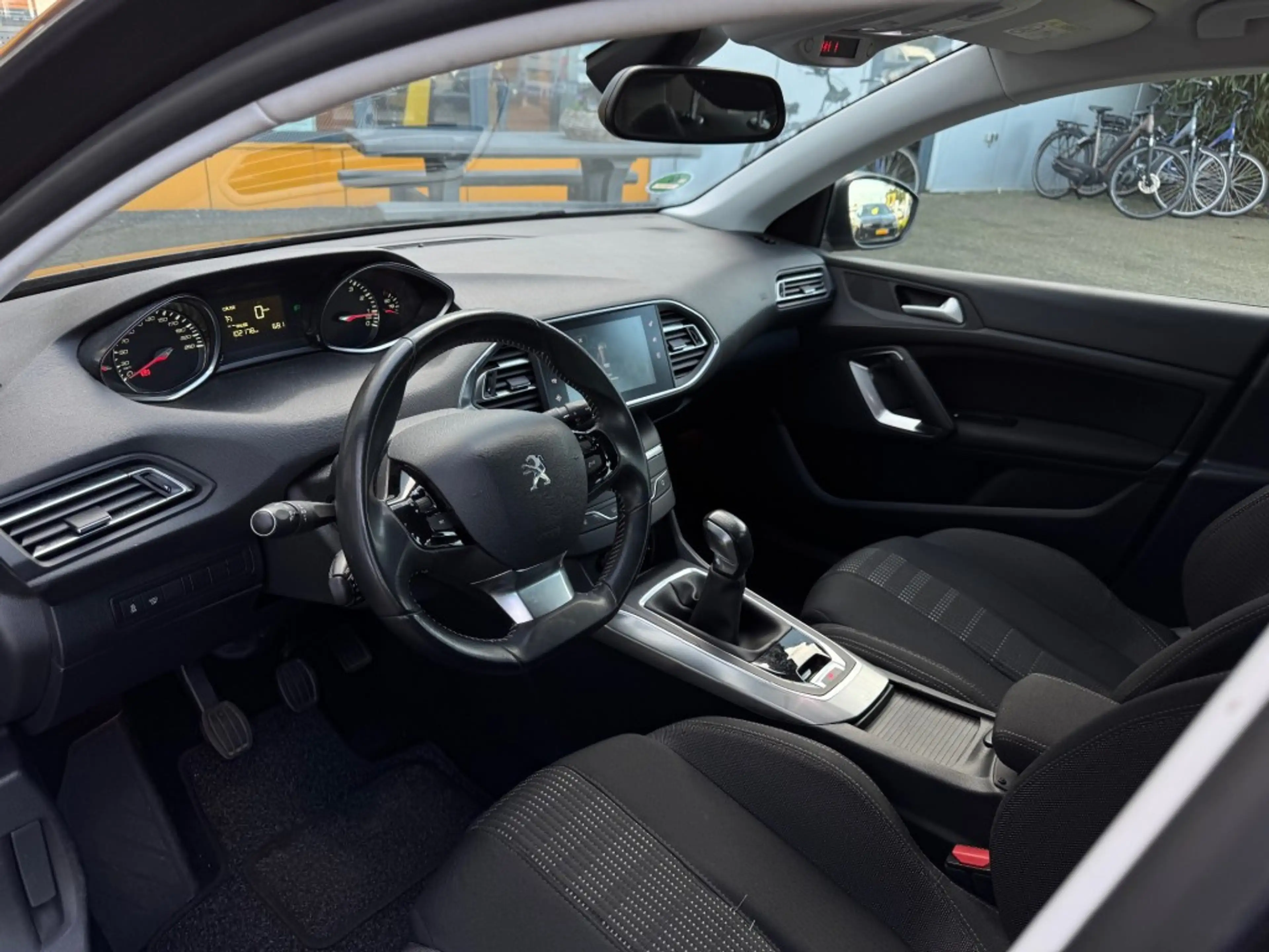 Peugeot 308 1.2 PureTech Allure - 1e eigenaar - volledig onder — photo 10