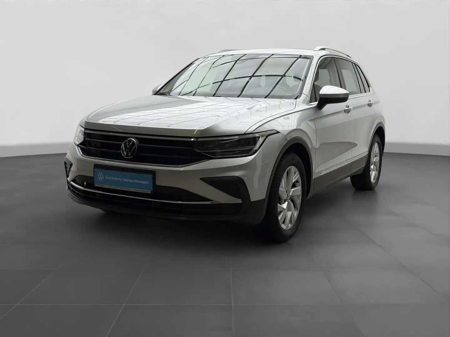 Volkswagen Tiguan 1.5 TSI DSG MOVE NAVI AREAVIEW EASYOPEN Argent - 2