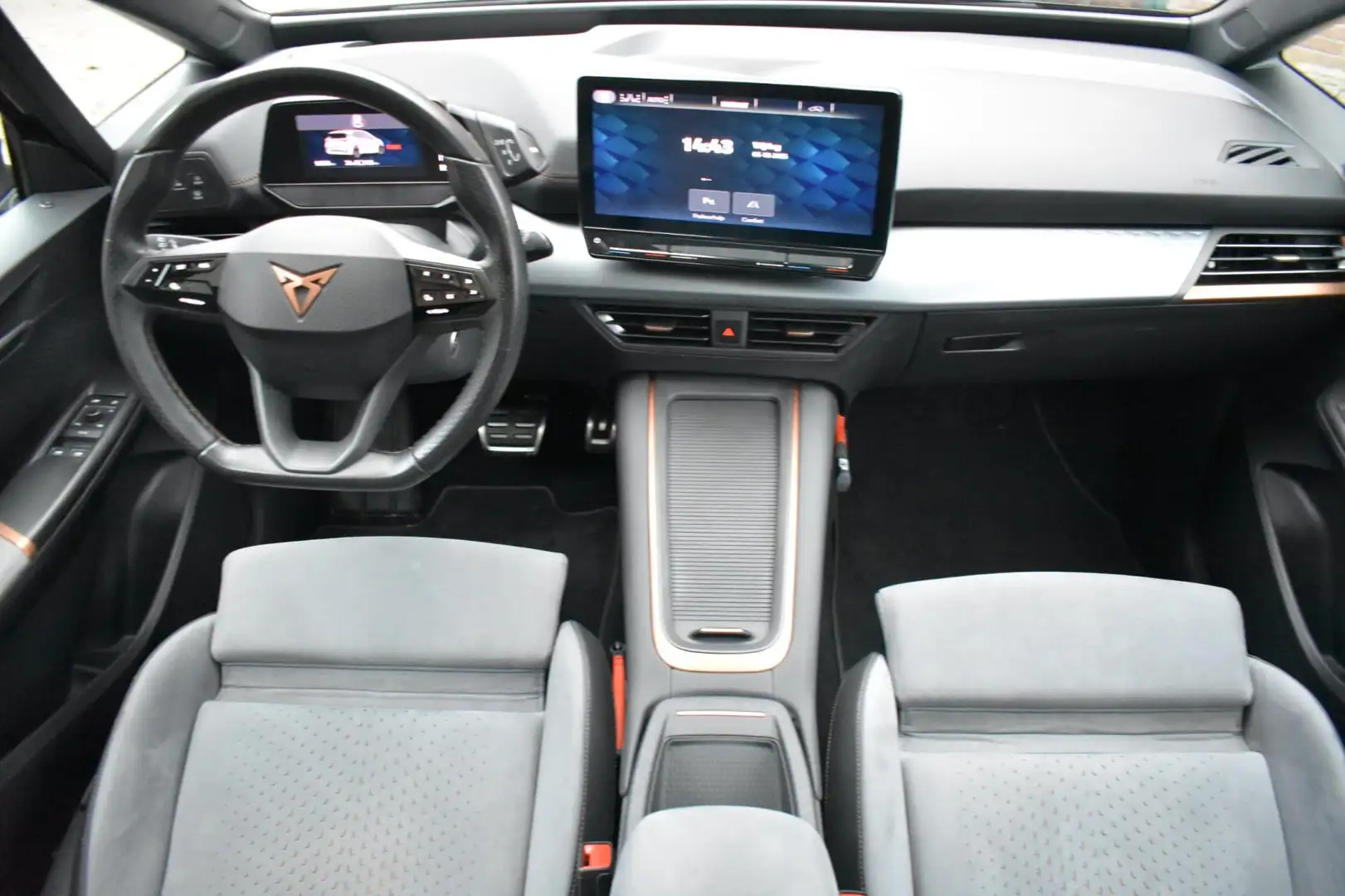 CUPRA Born Copper Edition One 62 kWh '22 LED Pano Navi Clima Gri - 2