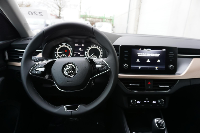 Skoda Scala 1.0TSI Style Navi/MirrorLink LED Kamera — photo 9