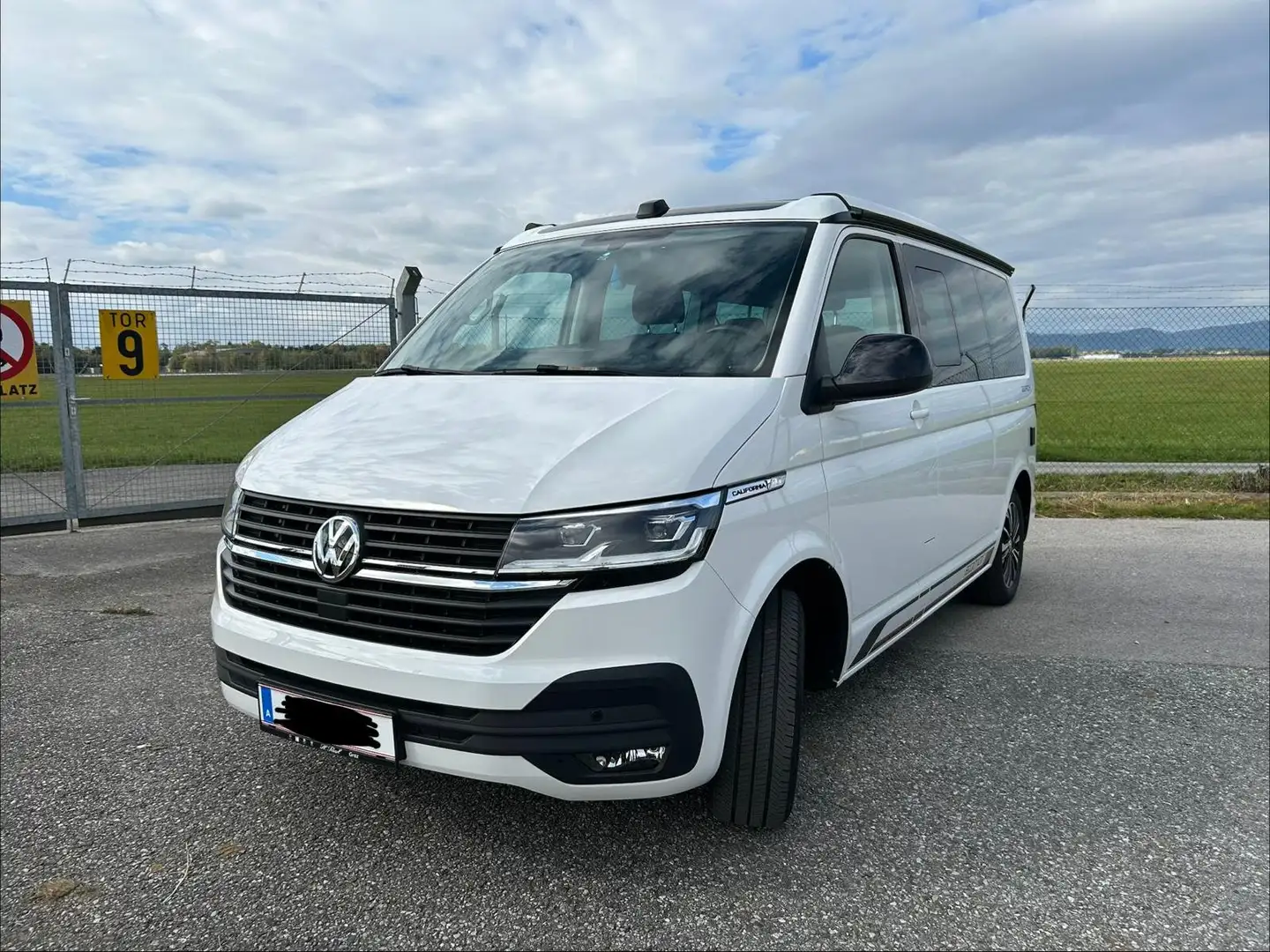 Volkswagen T6 California California Beach Edition Camper 2,0 TDI DSG Weiß - 1
