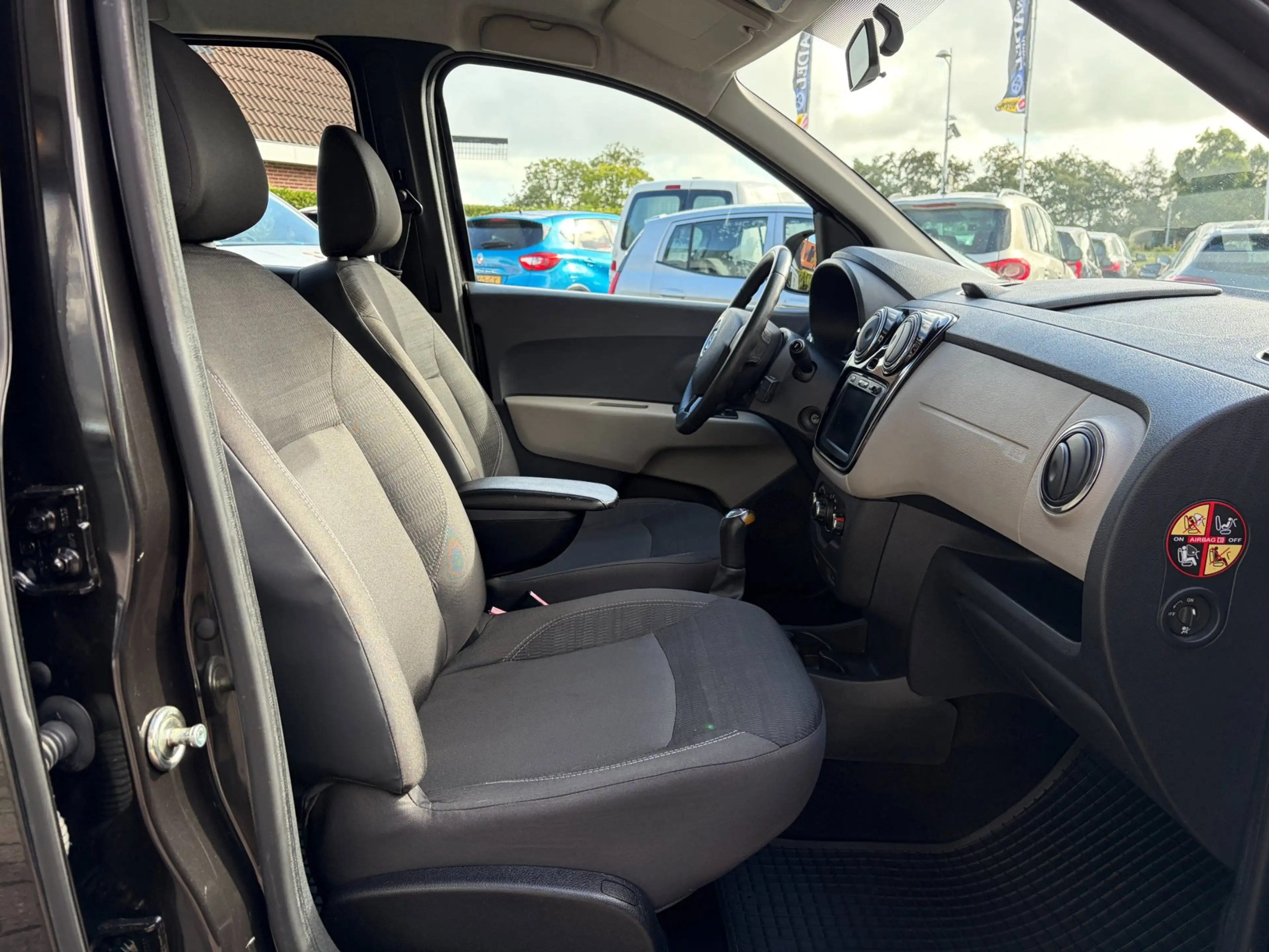 Dacia Lodgy 1.2 TCe Prestige Navi Airco Cruise Park.Sens NL-Au — photo 8