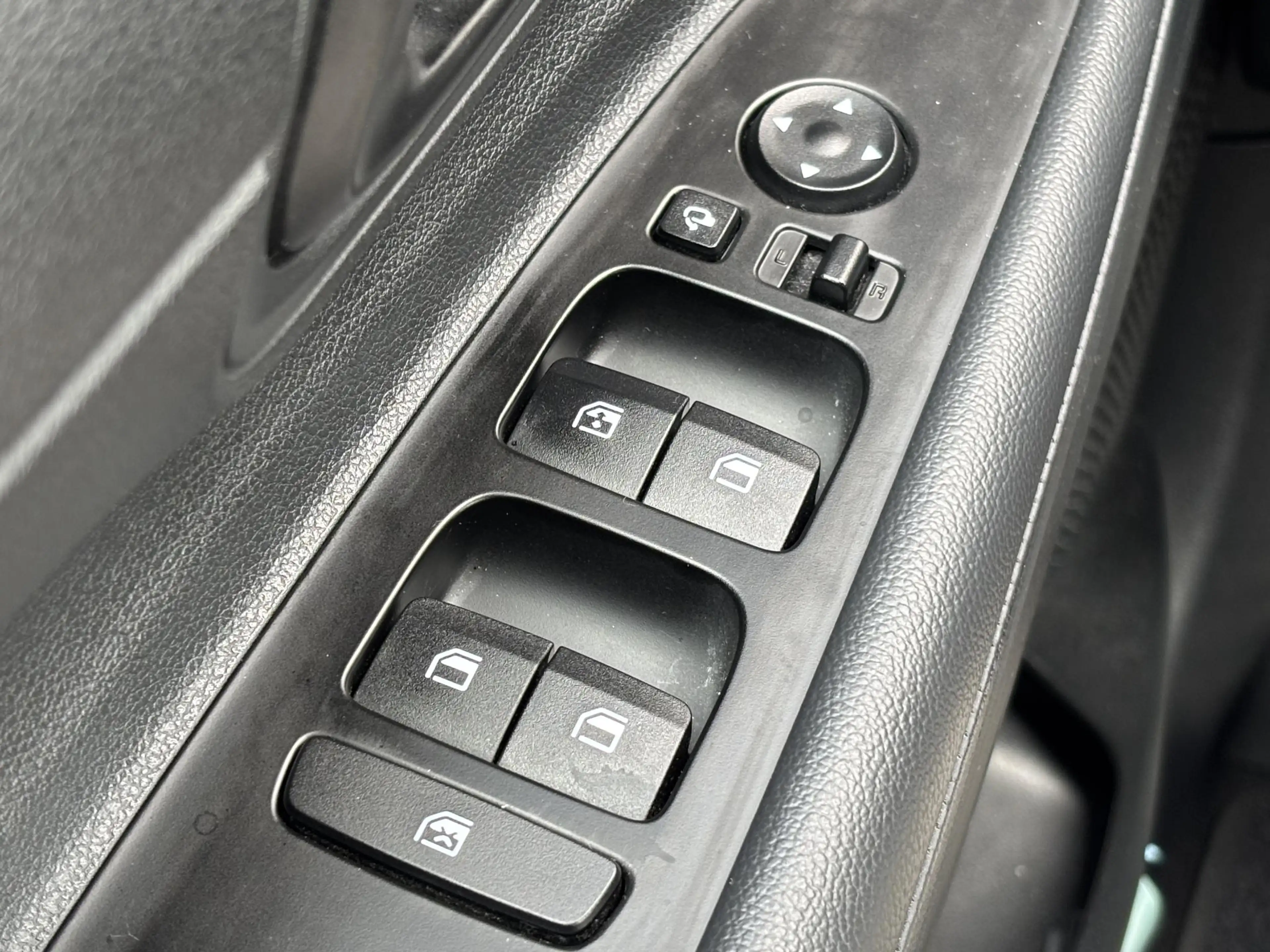 Hyundai BAYON 1.0 T-GDI Comfort Smart / Automaat / Dealer onderh — photo 25