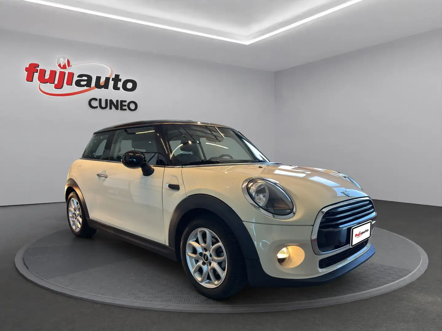 MINI Cooper D Coupe Mini 3p 1.5 Cooper D Business auto Weiß - 2