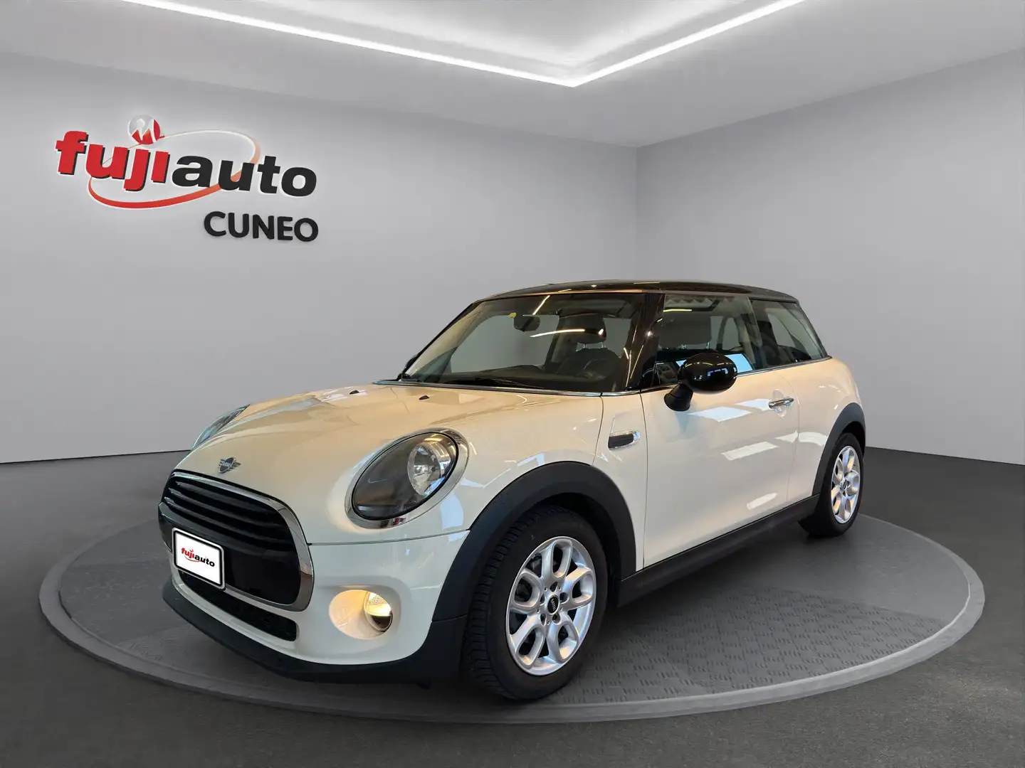 MINI Cooper D Coupe Mini 3p 1.5 Cooper D Business auto Weiß - 1