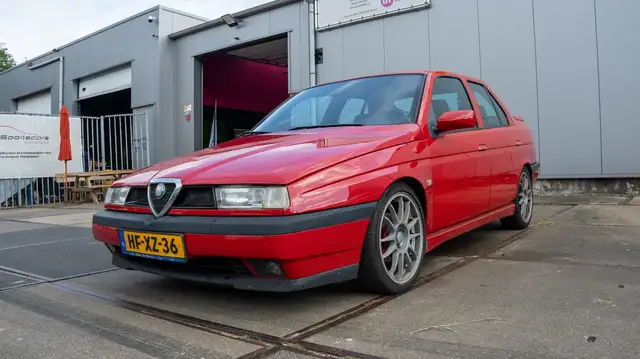 Alfa Romeo 155