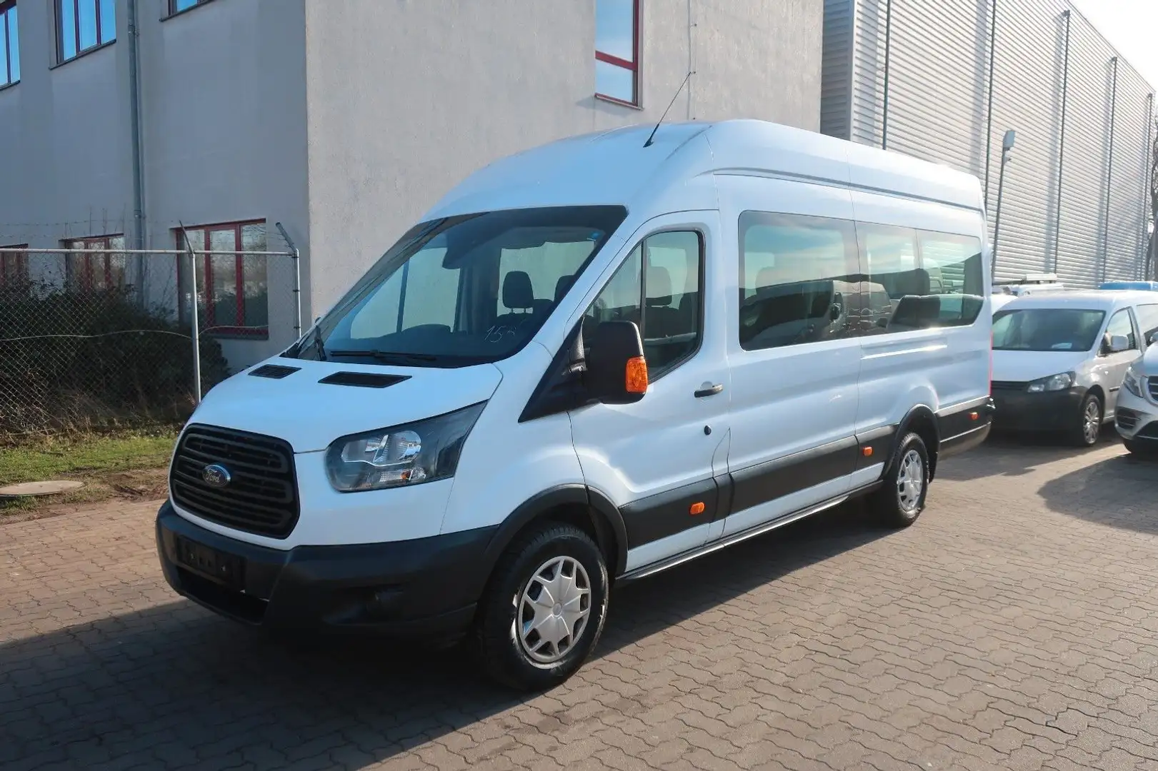 Ford Transit /Klima/PDC/1Hand/9 Sitze/Tempomat Weiß - 1