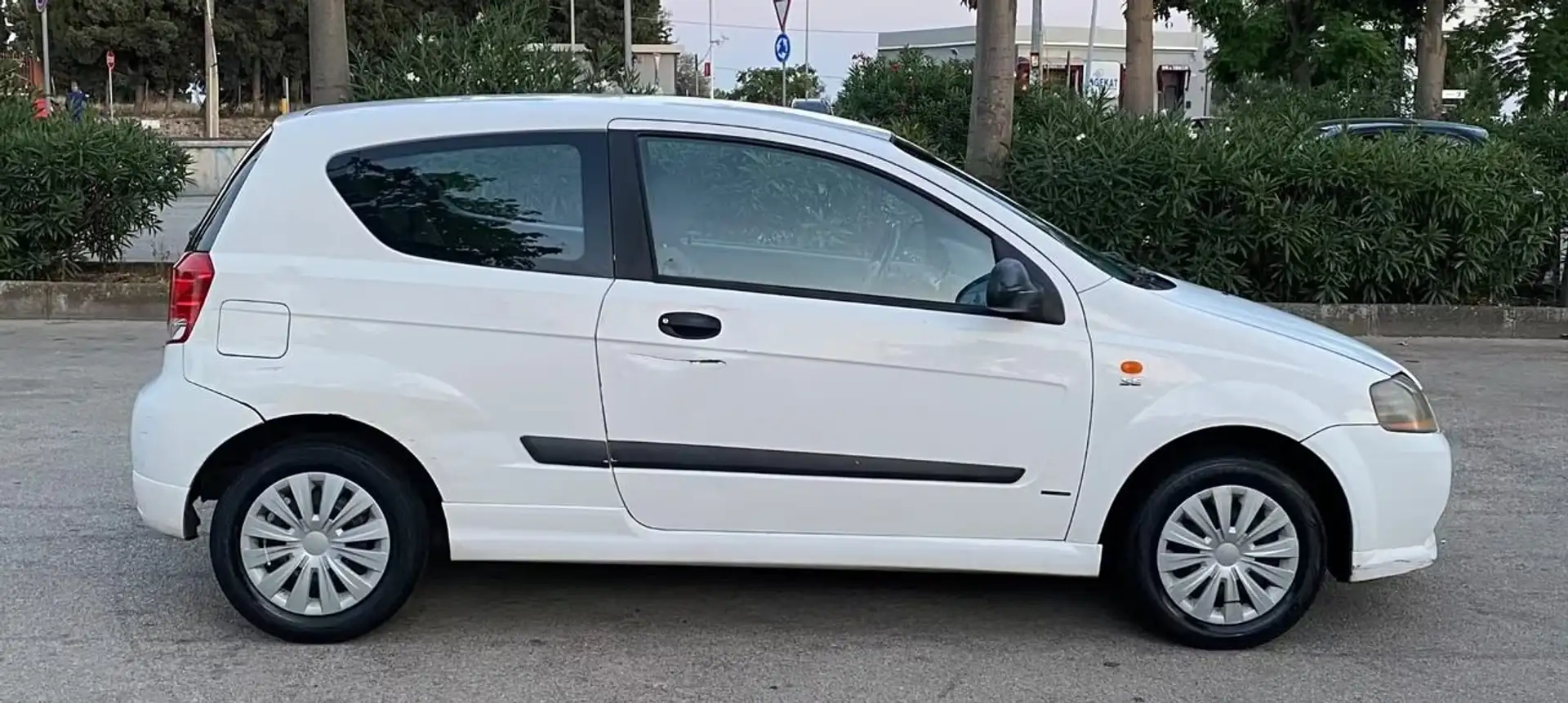 Chevrolet Kalos Kalos 3p 1.2 SE Alb - 1