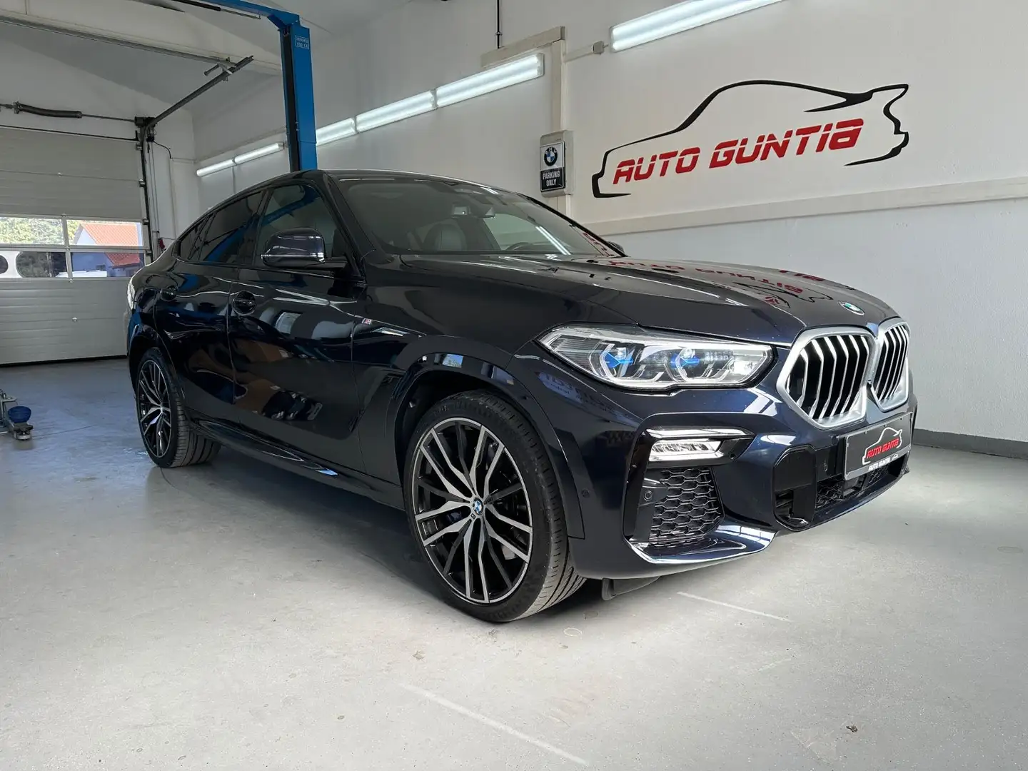 BMW X6 xDrive 30d MSport*HK*AHK*HUD*Pano* Schwarz - 1